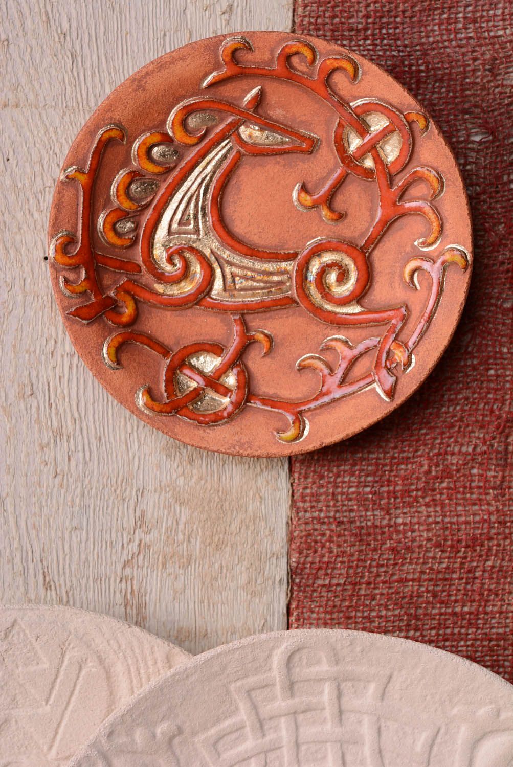 Plato de ceramica artesanal Caballo foto 3