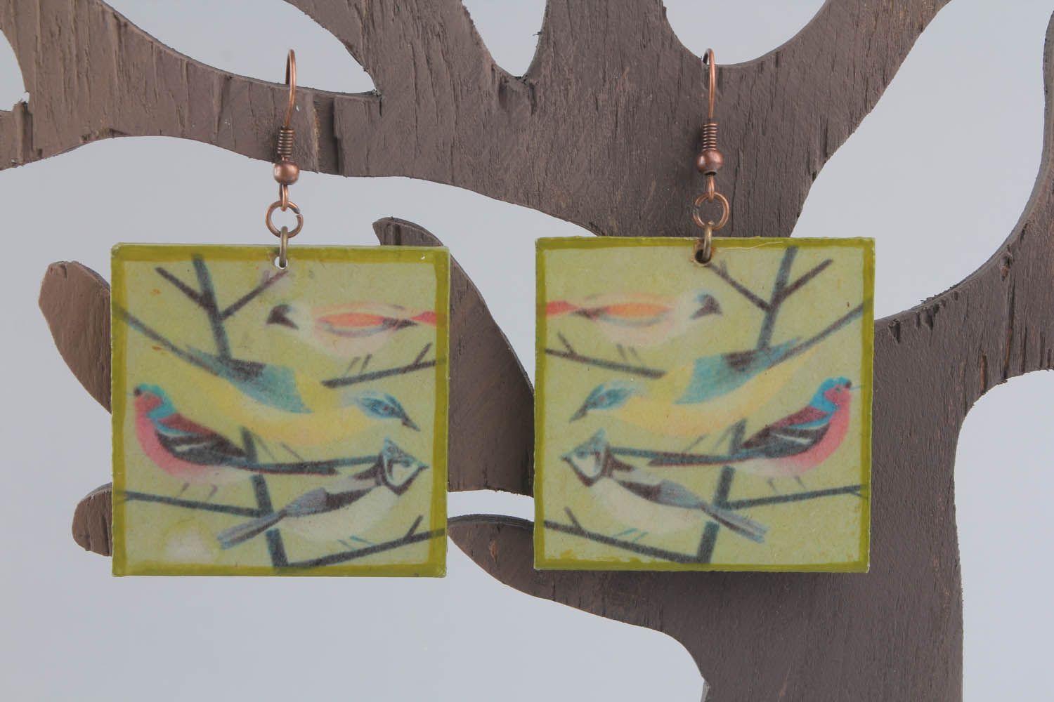 Wooden square earrings photo 1