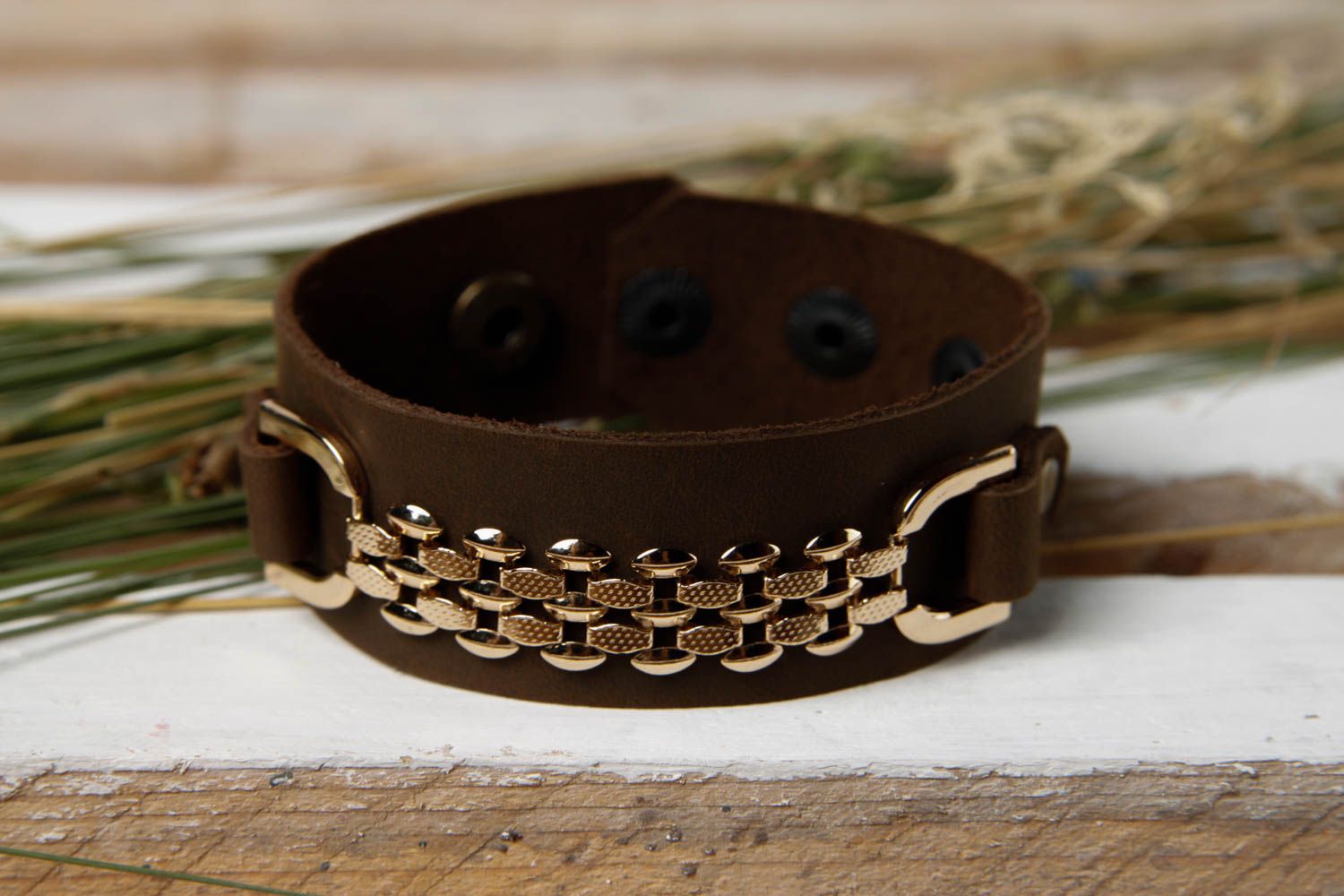 Bracelet en cuir marron Bijou fait main large avec chaîne Cadeau pour femme photo 1