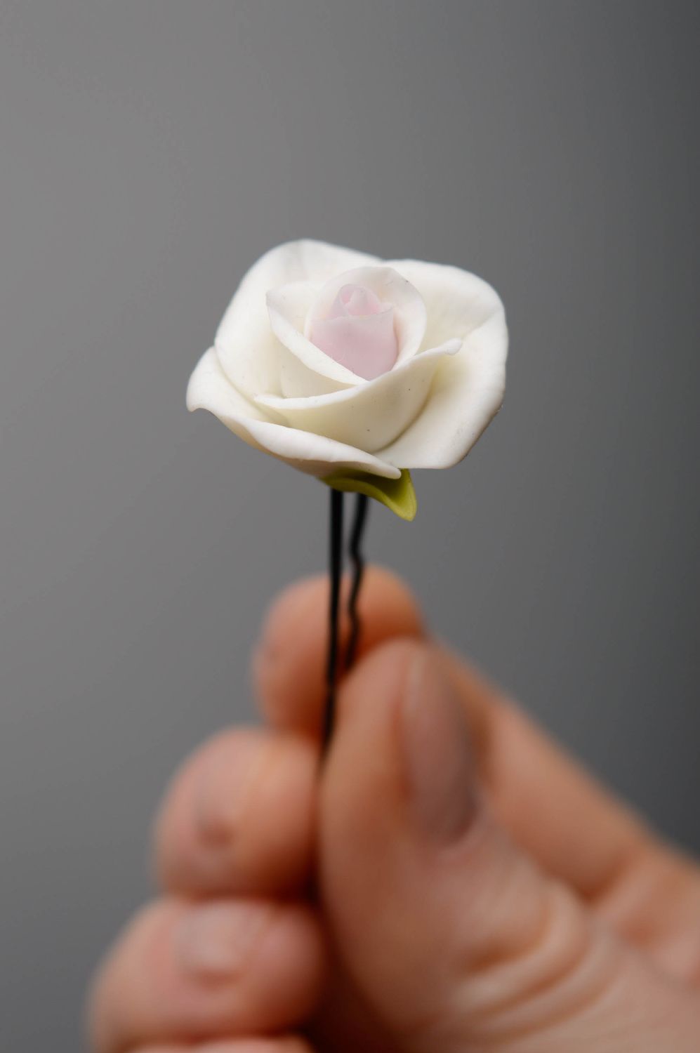 Шпилька для волос из холодного фарфора Белая роза фото 4
