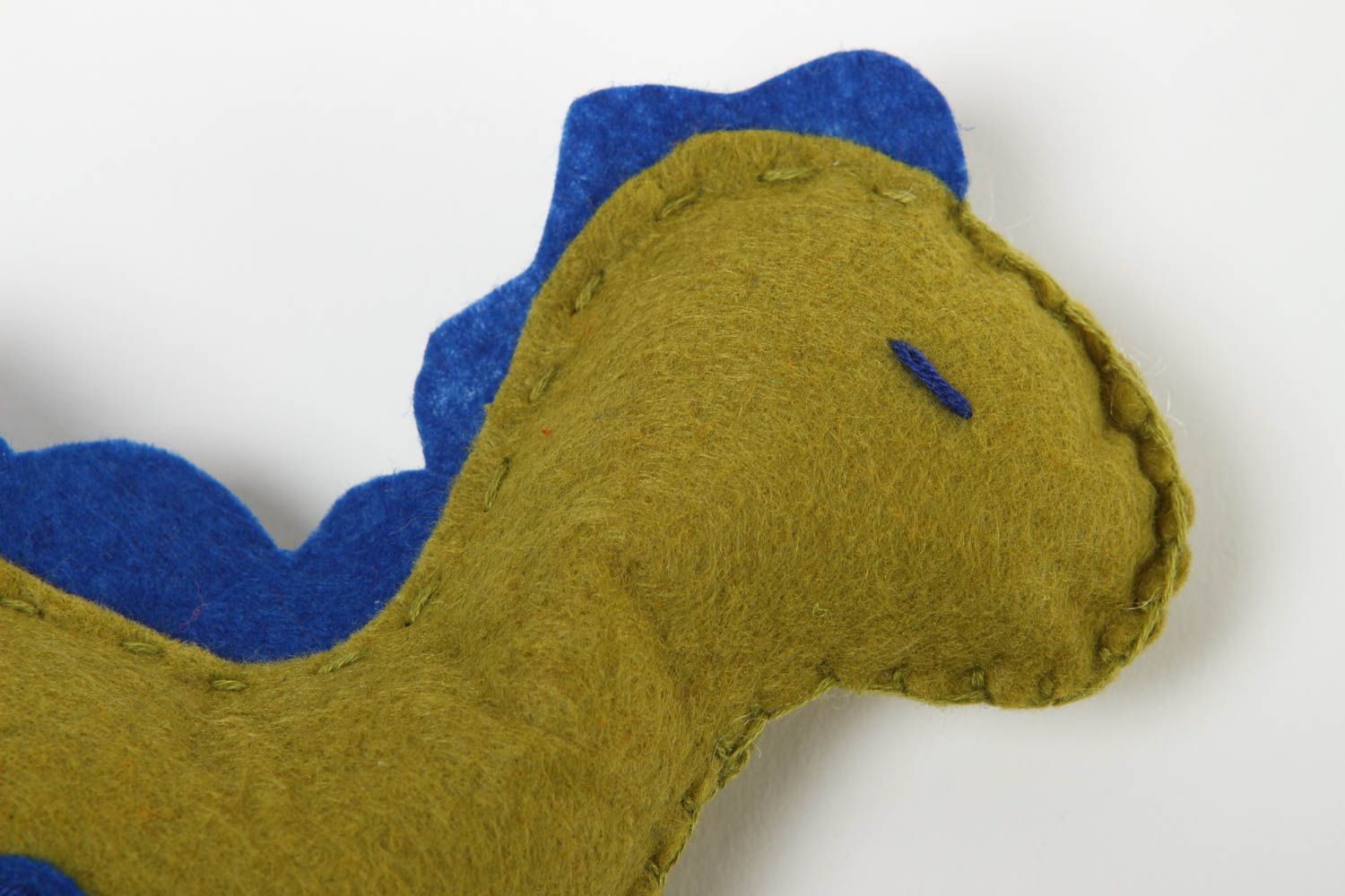 Peluche dinosaure faite main Jouet feutrine vert-bleu Cadeau pour enfant photo 2