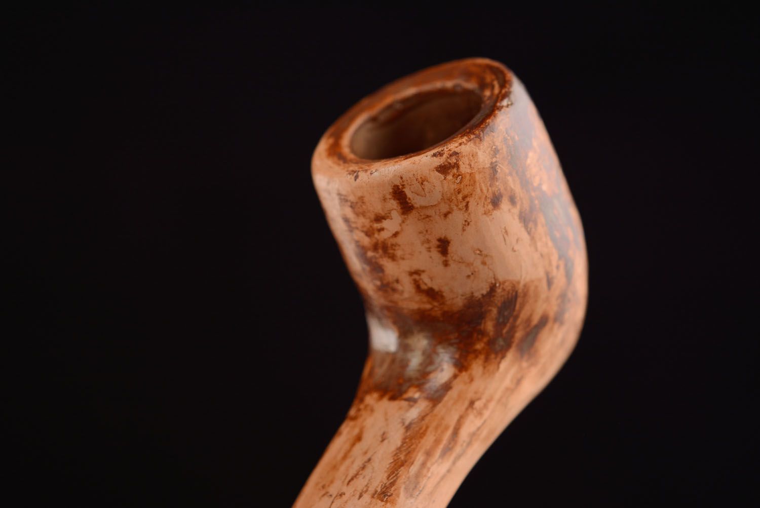 Clay smoking pipe photo 3