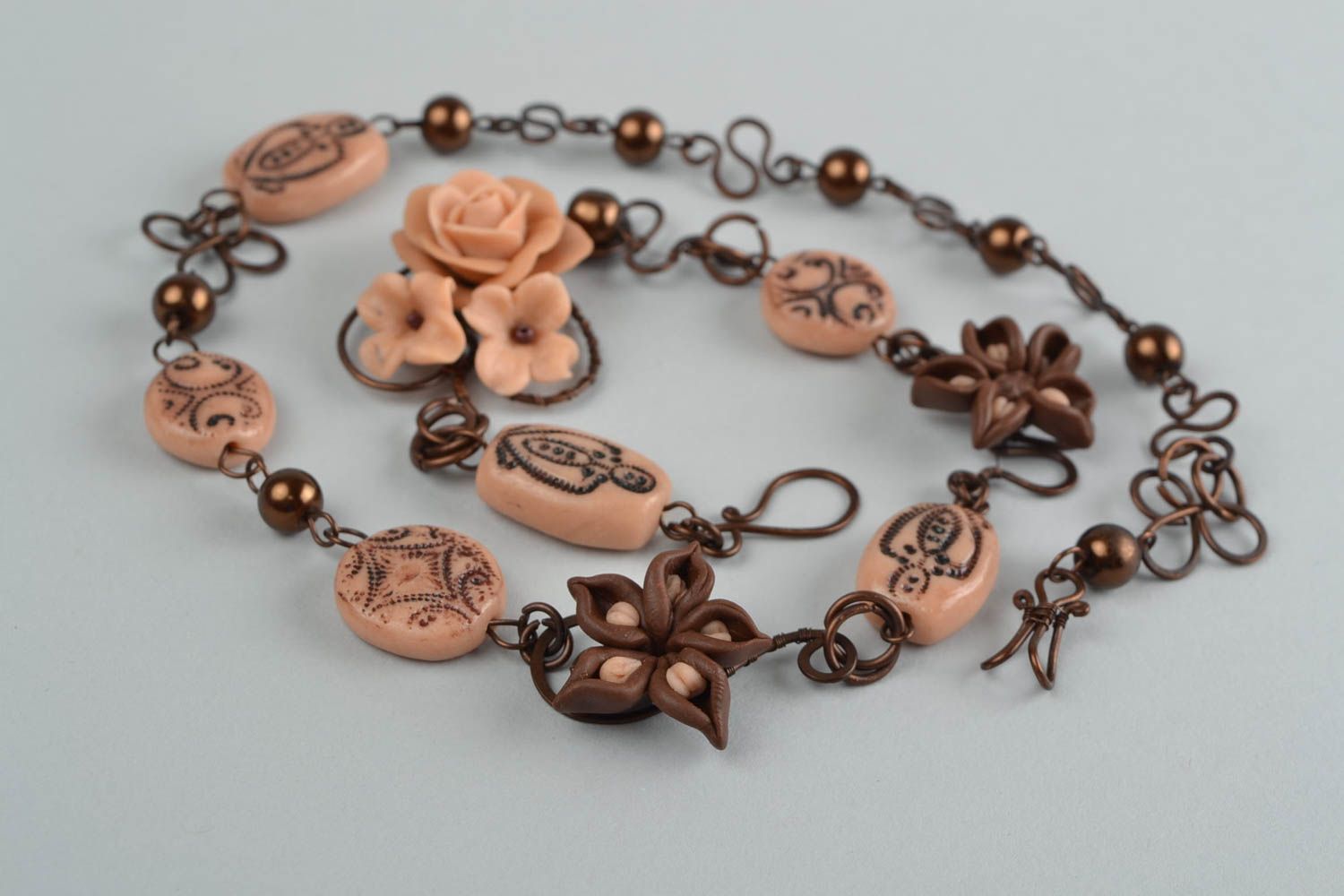 Beautiful handmade wire wrap necklace with polymer clay flowers photo 4