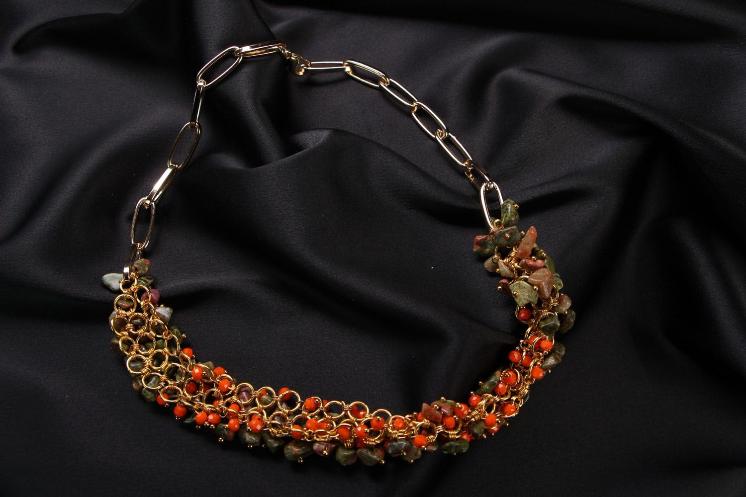 Natural stone necklace photo 1
