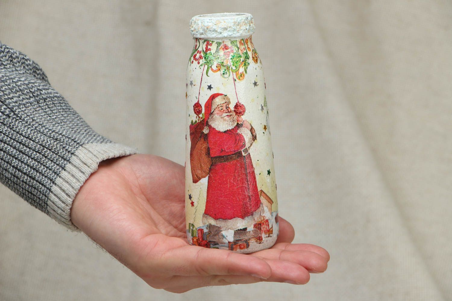 5,5 inches tall glass bottle shape Christmas decorative vase 0,4 lb photo 4
