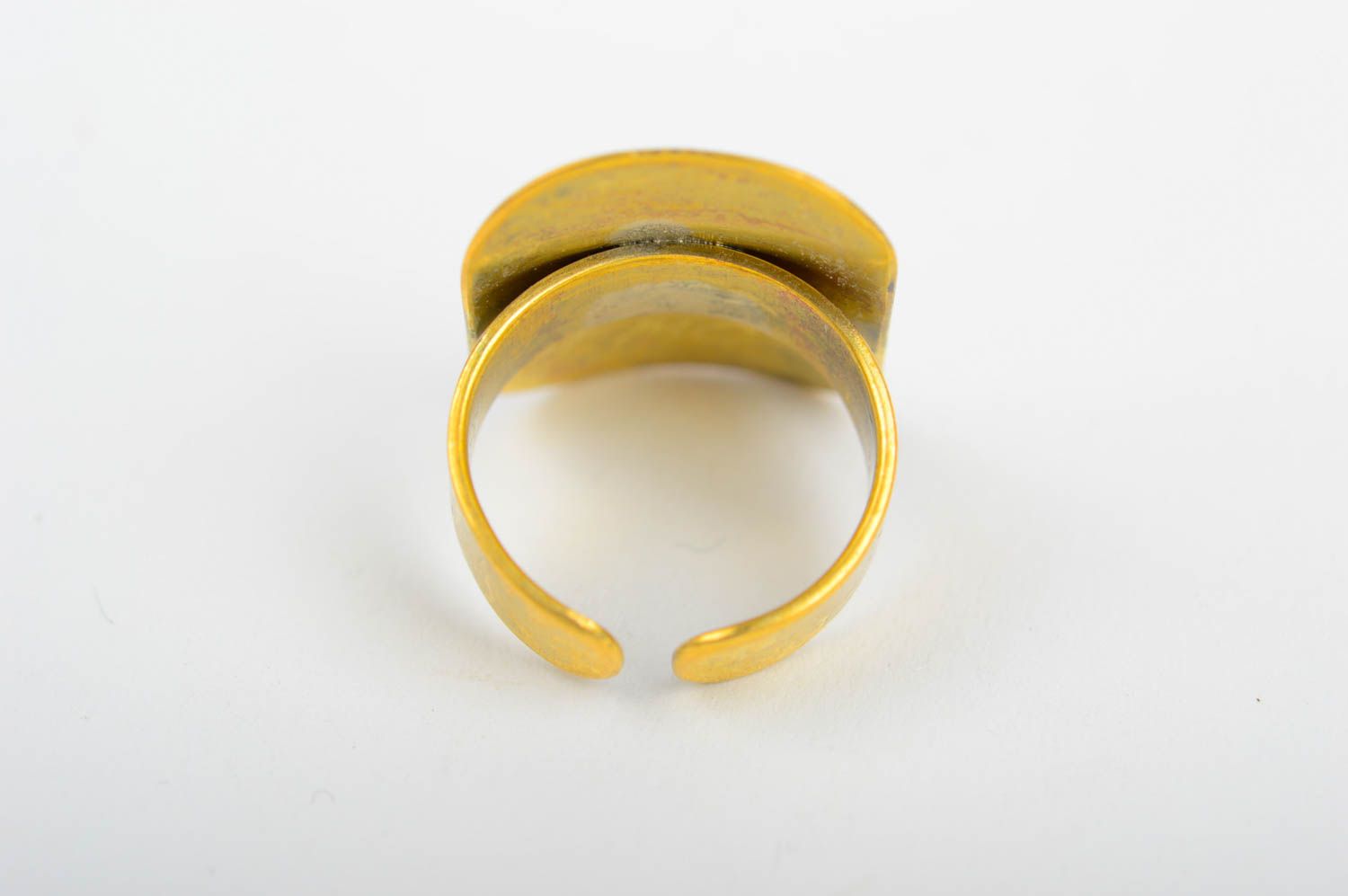 Кольцо ручной работы крупное красивое кольцо из латуни украшение из металла фото 3