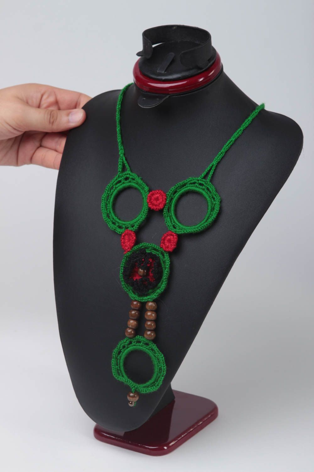 Handmade Modeschmuck Collier Häkel Accessoire lange Halskette groß grün foto 2