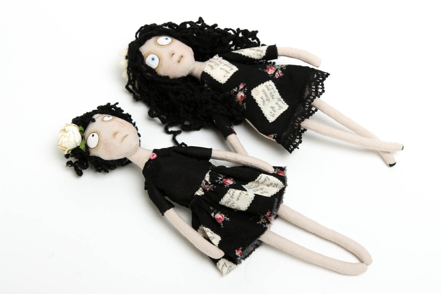 Bambole insolite in stoffa fatte a mano pupazzi tessili originali 2 pezzi foto 2