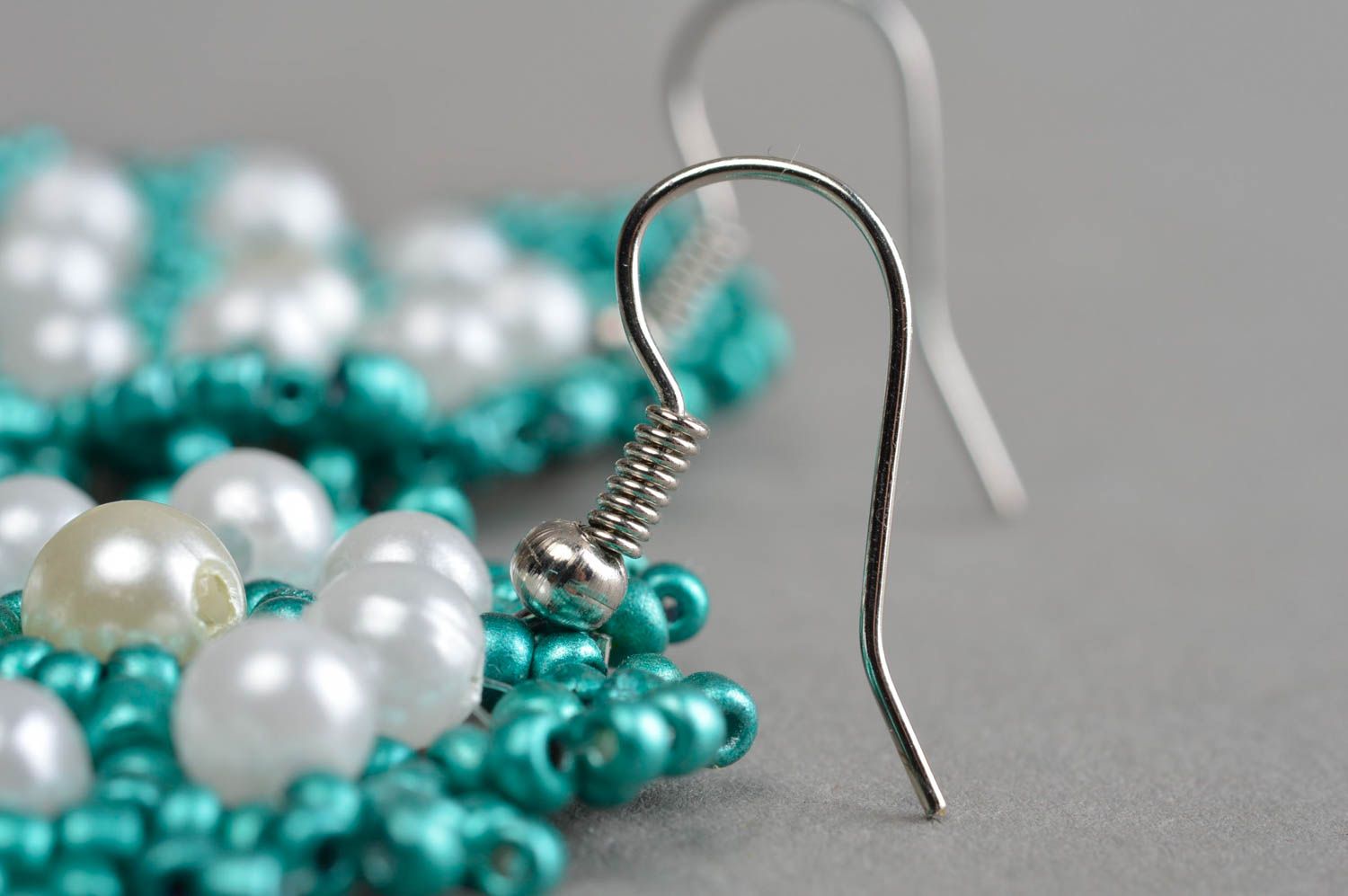 Boucles d'oreilles en perles de rocaille et perles fantaisie faites main rondes photo 4