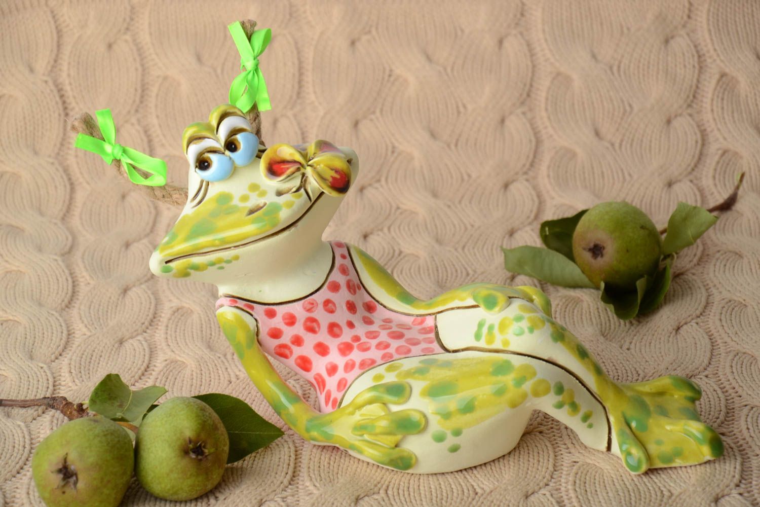 Handmade Deko Dekofigur Frosch Geschenk Idee Figur aus Ton schön grell foto 1