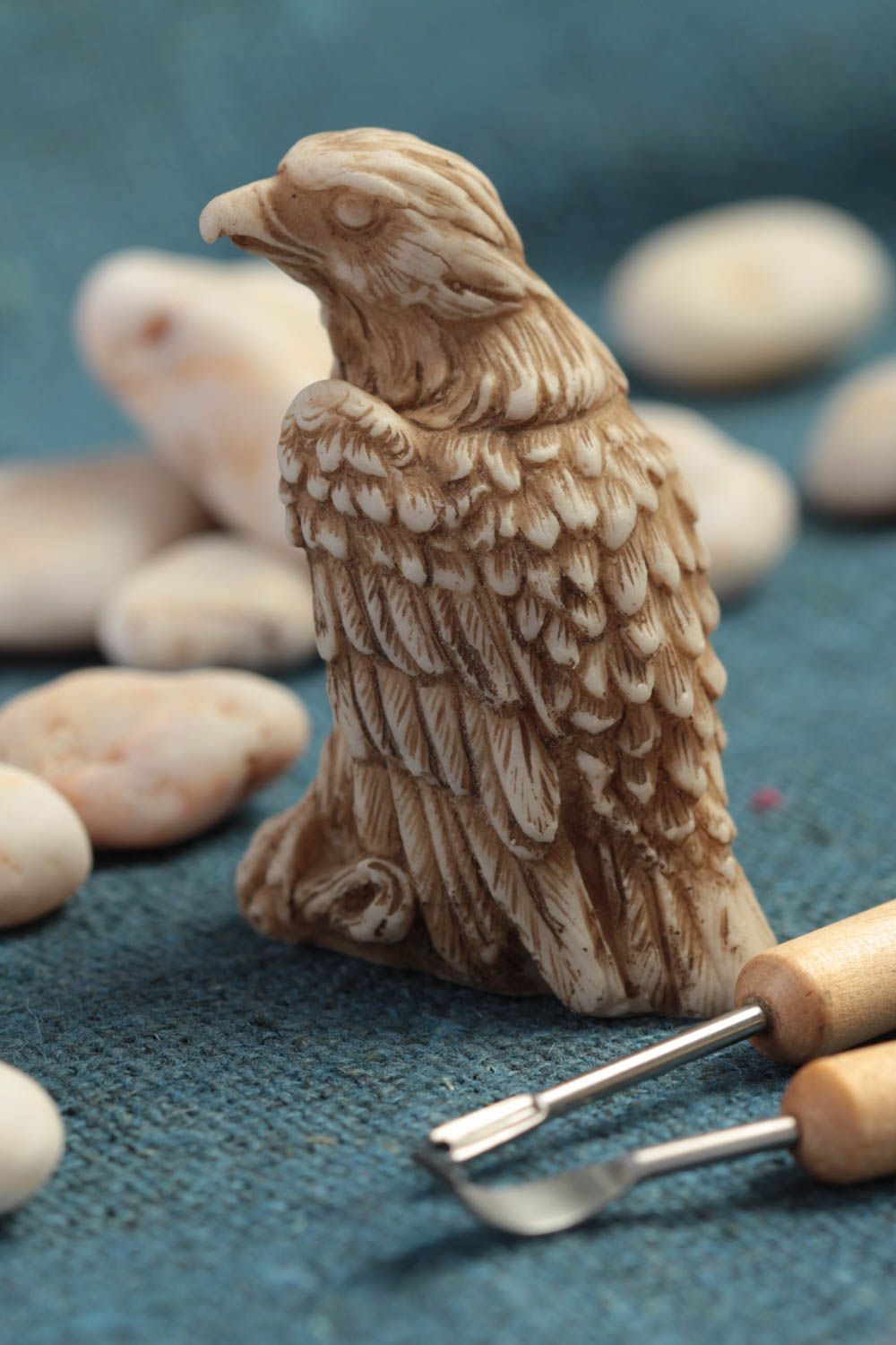 Figurine décorative fait main Statuette animal Cadeau original Aigle décor photo 1
