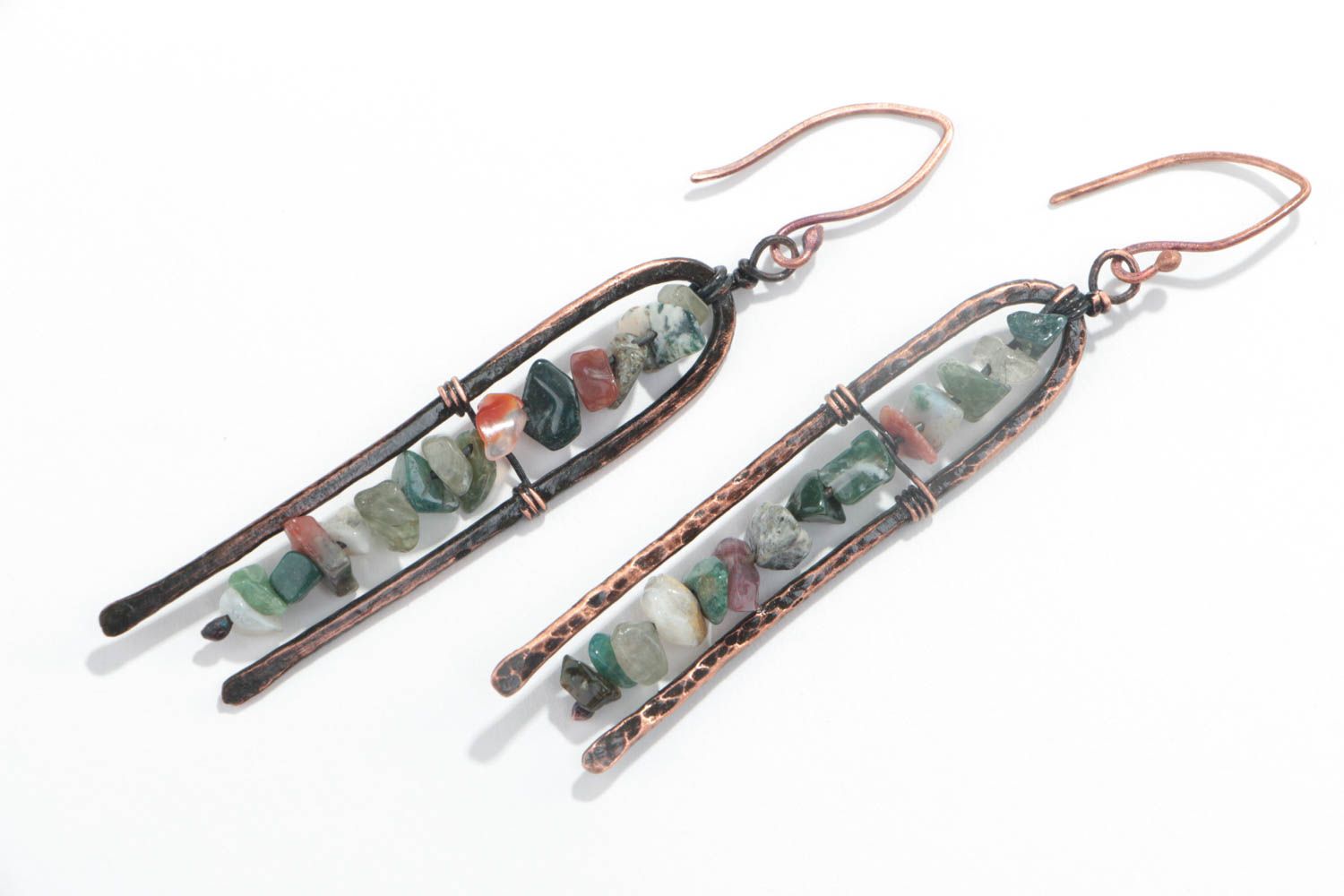 Handmade designer copper forged dangling earrings with moss agate chips photo 3