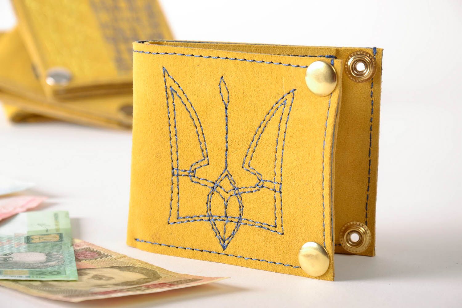 Porte monnaie en cuir naturel jaune Ukraine photo 1