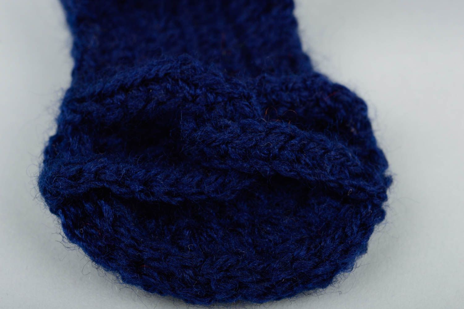 Chaussons bébé faits main Sandales bébé bleu foncé tricotés Vêtement bébé photo 5