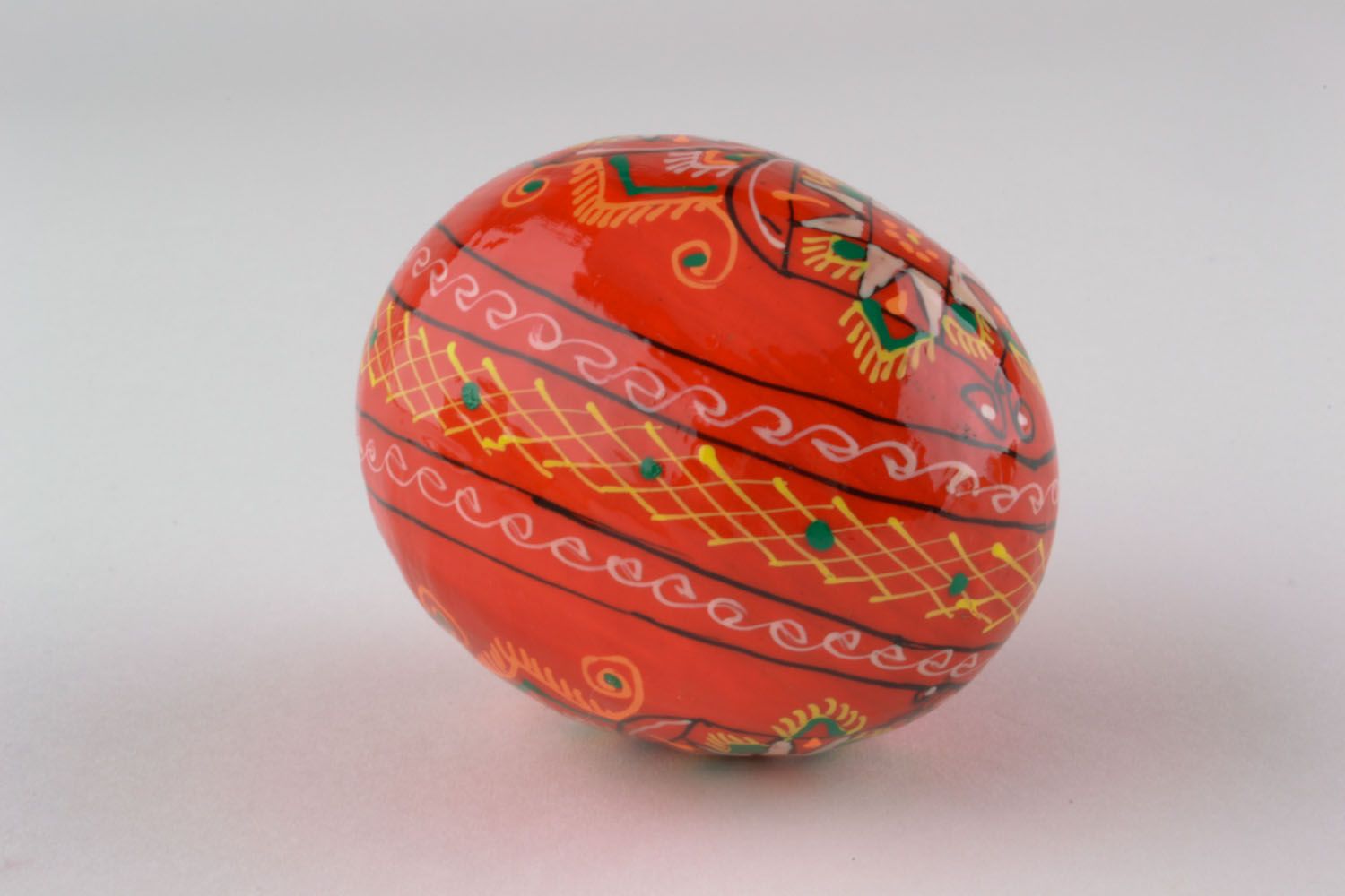 Painted wooden egg photo 4