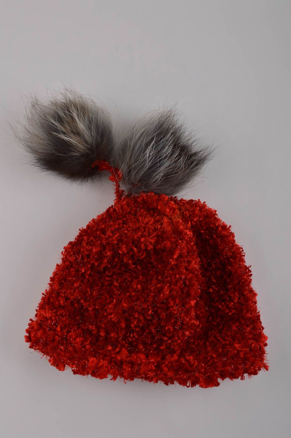 Gorro artesanal con pellejo color rojo ropa para mujer regalo personalizado foto 5