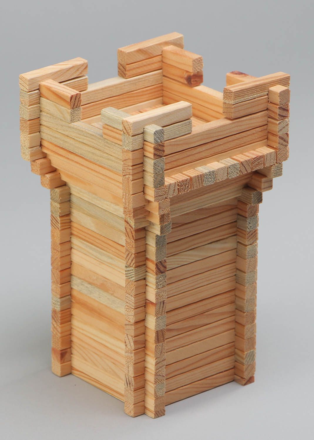 Handmade Baukasten aus Holz Turm aus 107 Einzelteilen öko reines Spielzeug foto 3