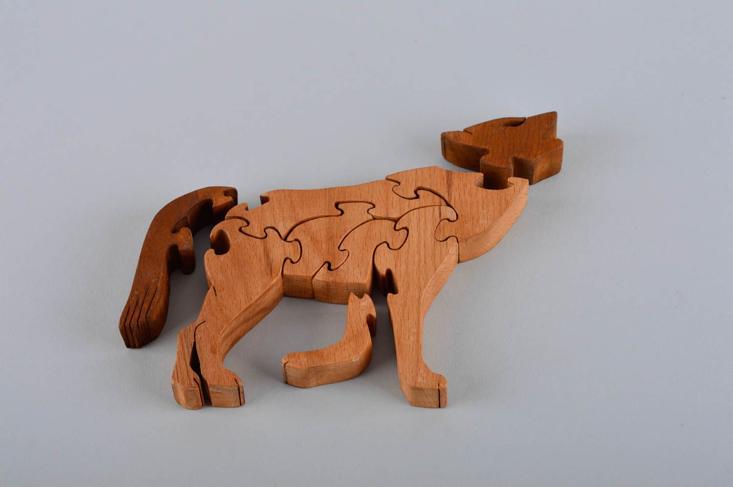 Handmade Spielzeug aus Holz Geschenk für Kinder Spielzeug Holz heulender Wolf foto 5