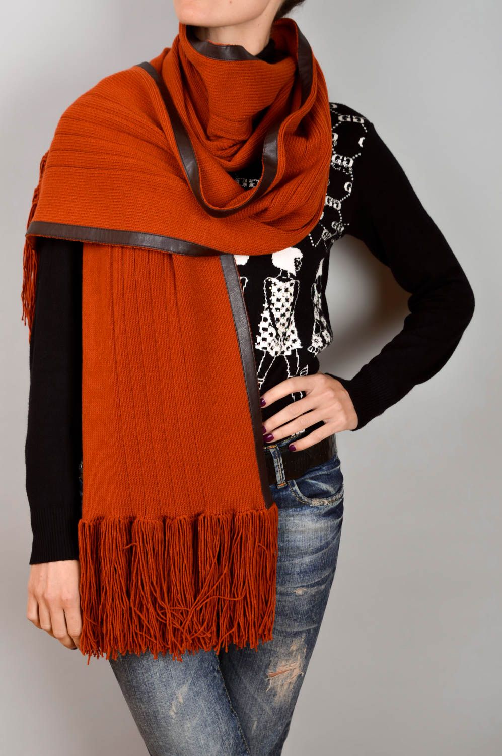 Шарф ручной работы оранжевый шарф на шею стильный теплый женский шарф длинный фото 5