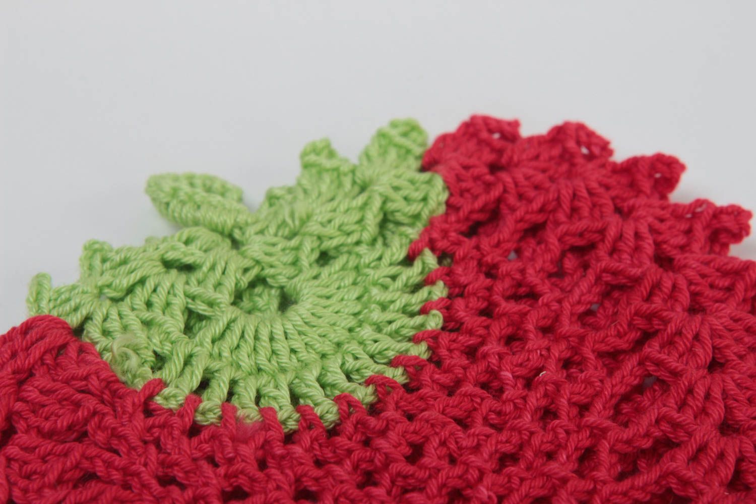 Manique au crochet faite main Textile de cuisine fraise rouge Accessoire cuisine photo 3