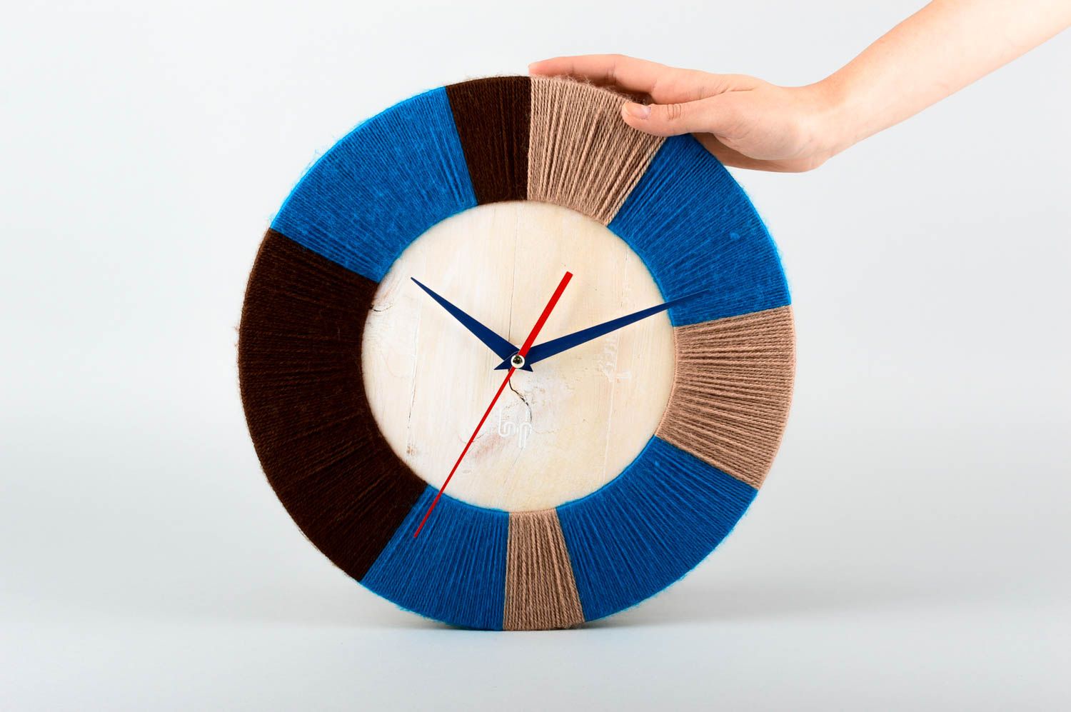 Необычные часы яркие ручной работы деревянные часы круглые настенные часы фото 2