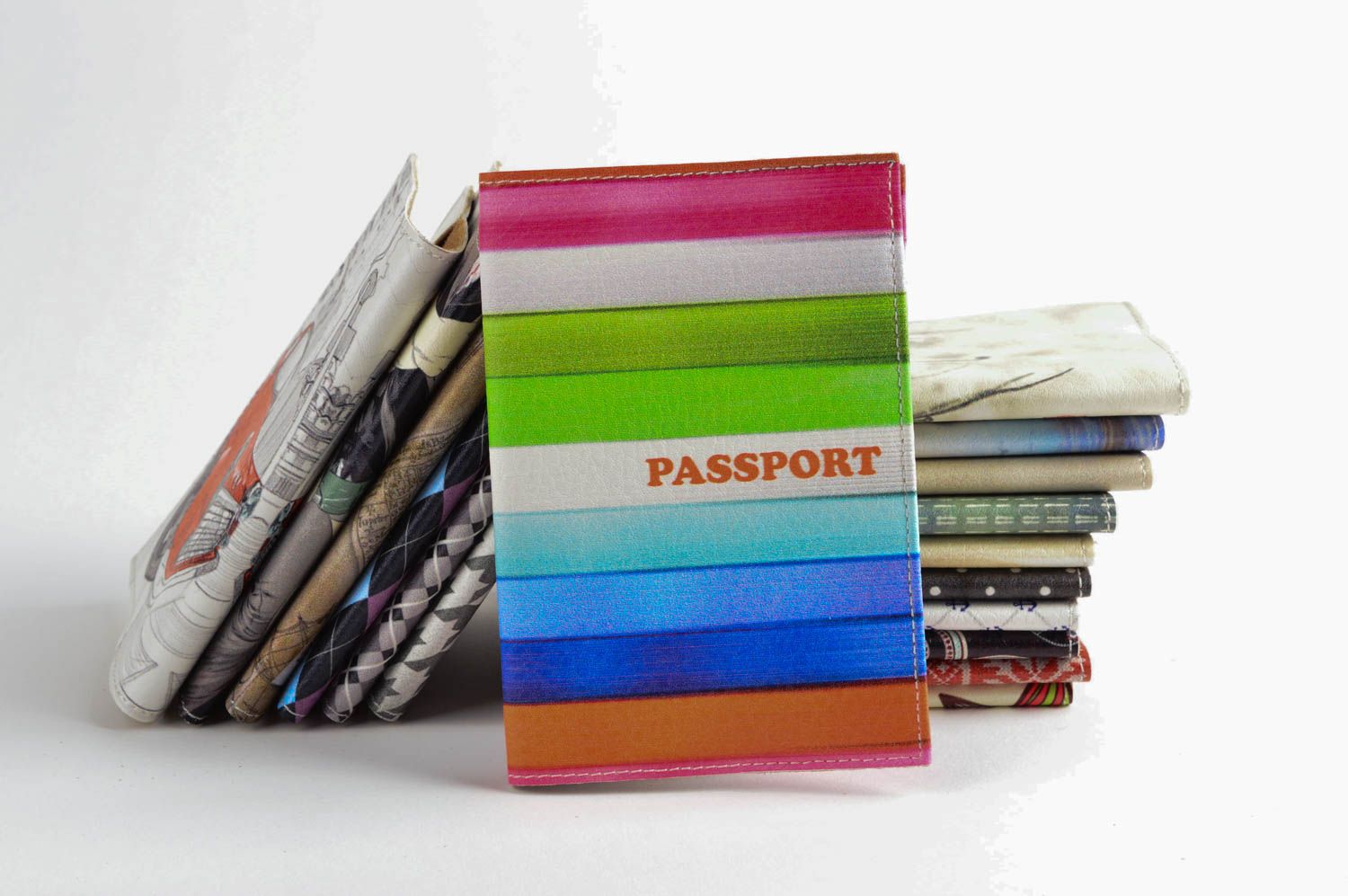Обложка на паспорт ручной работы полосатая необычный подарок кожаный аксессуар фото 1