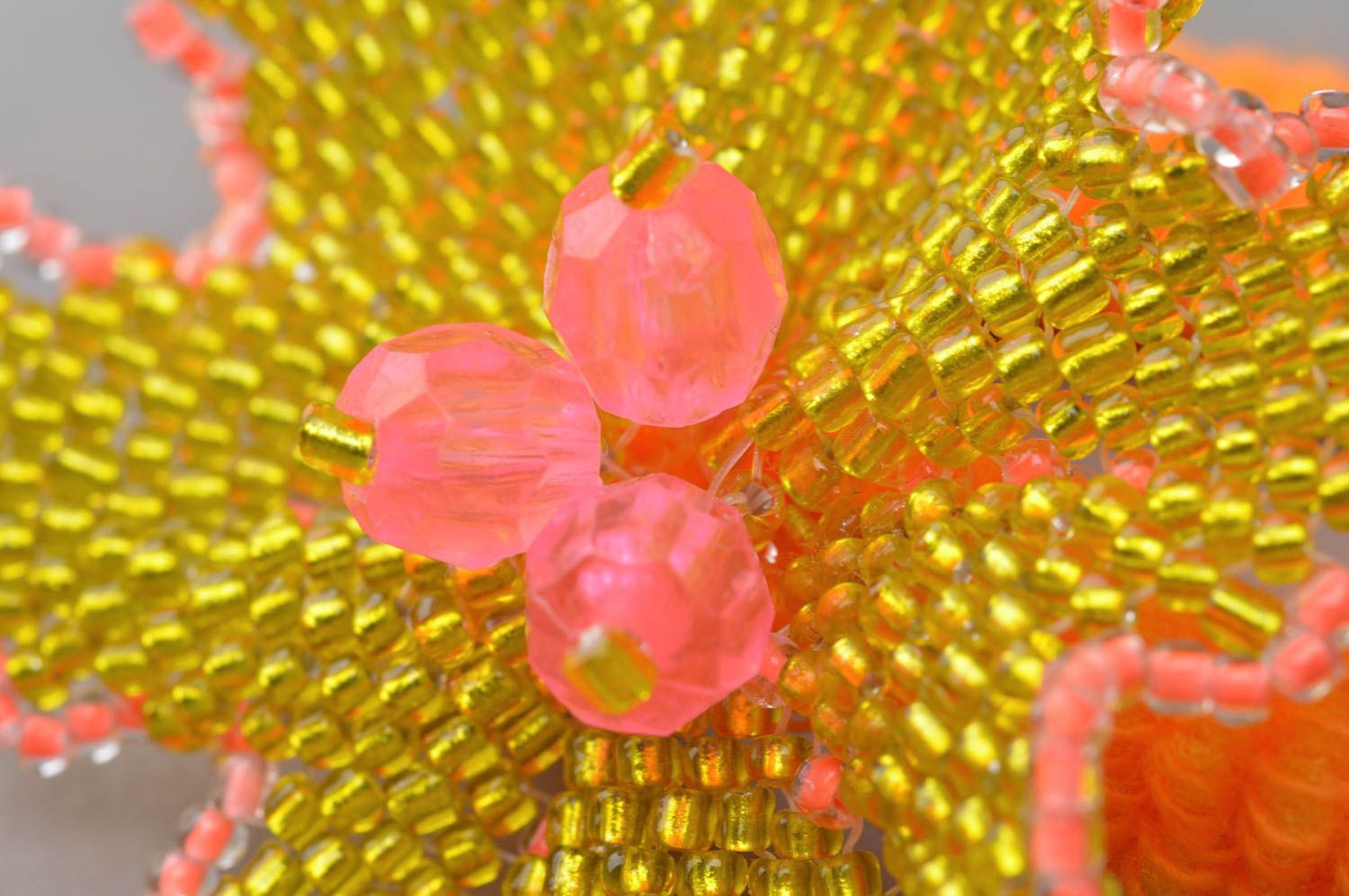 Яркая цветочная резинка для волос из бисера ручной работы Желтая звезда  фото 5