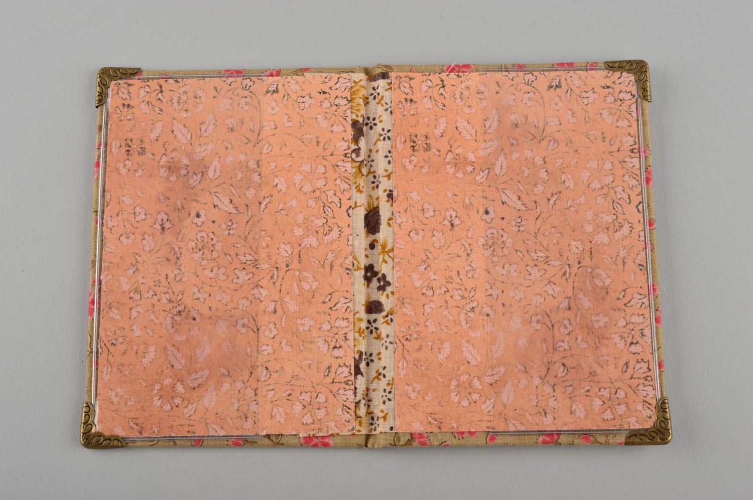 Funda de papel marrón hecha a mano regalo original estuche para pasaporte foto 2