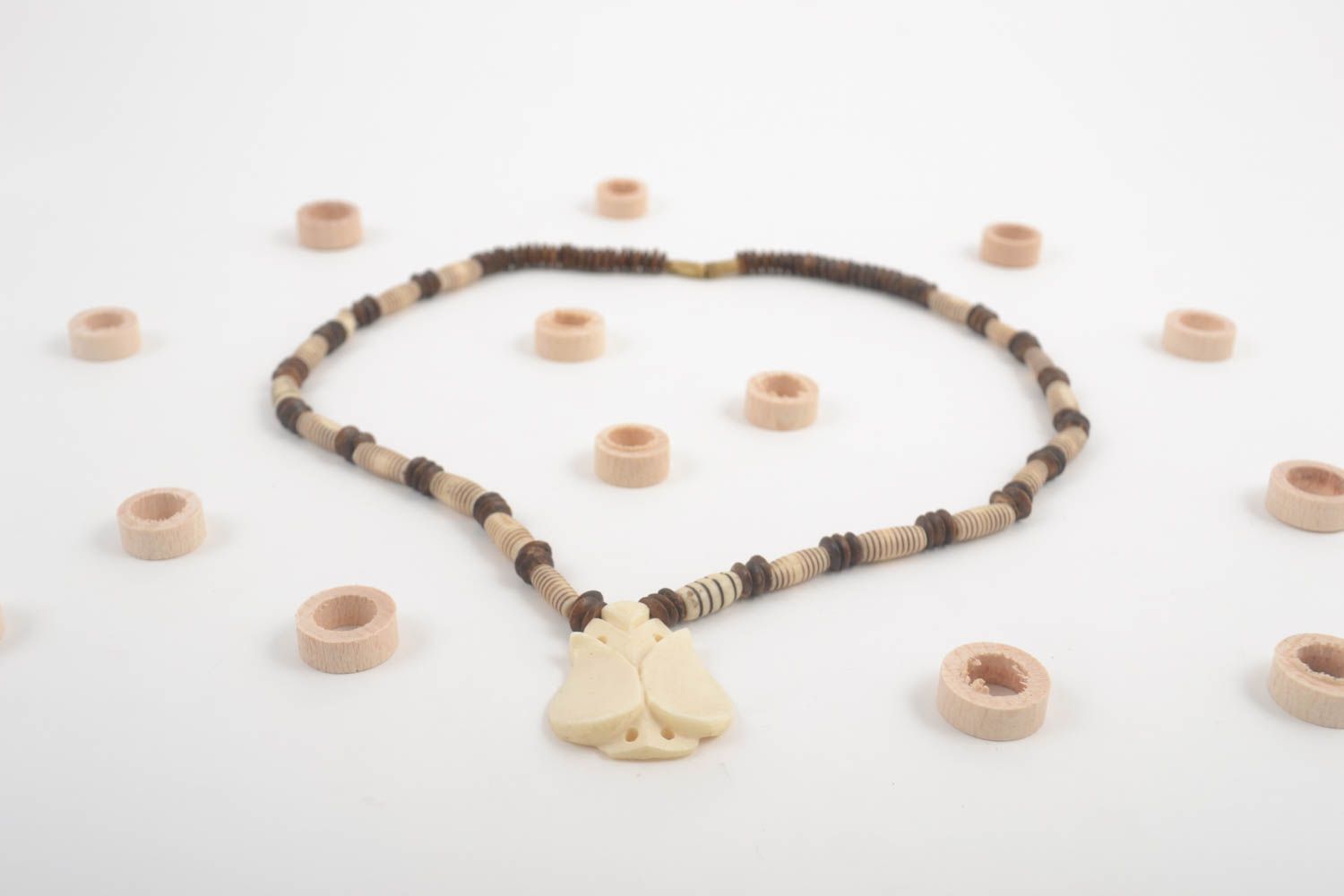 Handmade Accessoire für Frauen Damen Collier Modeschmuck Halskette Knochen hell foto 1