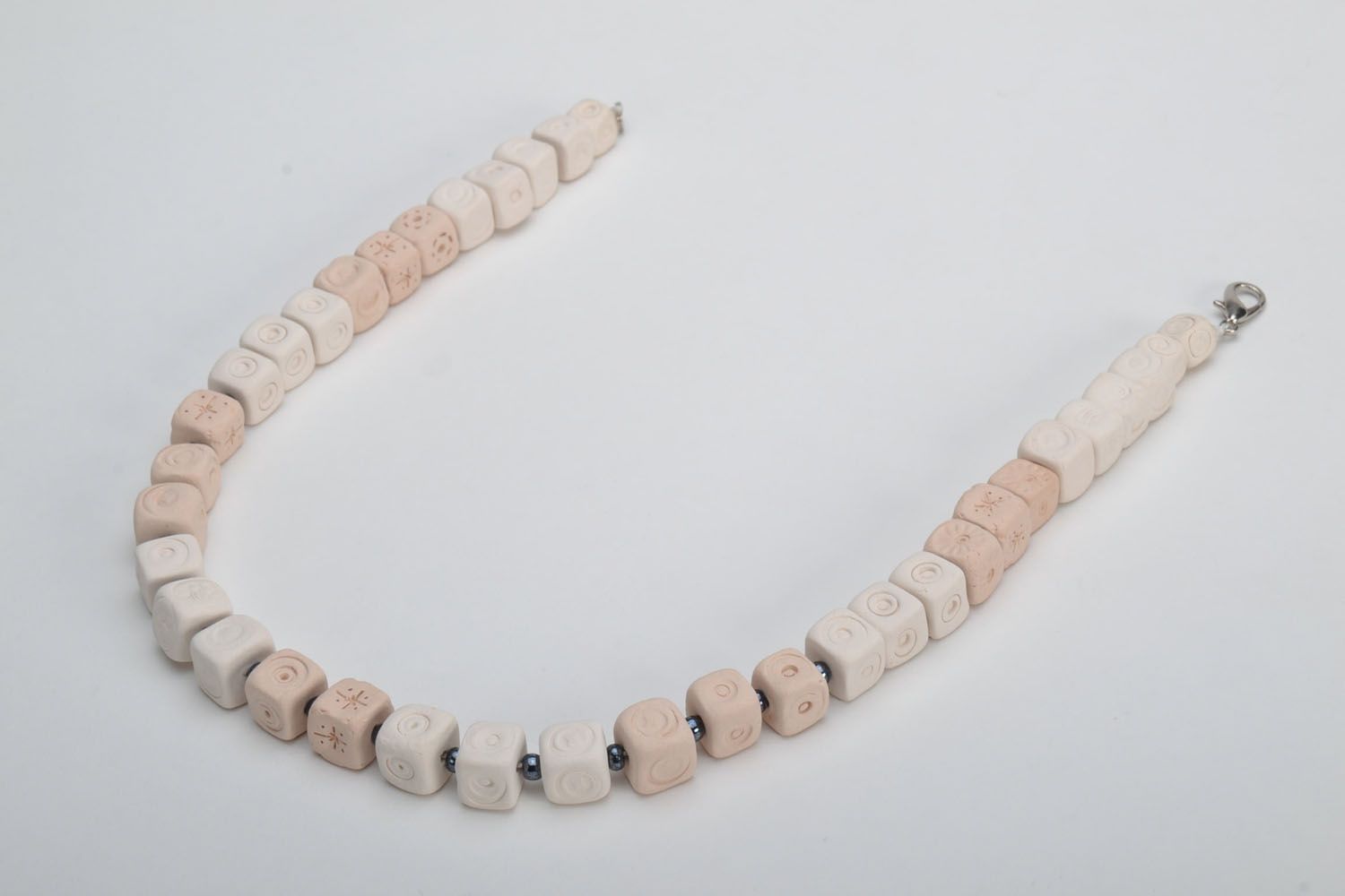 Bead necklace in eco style photo 4