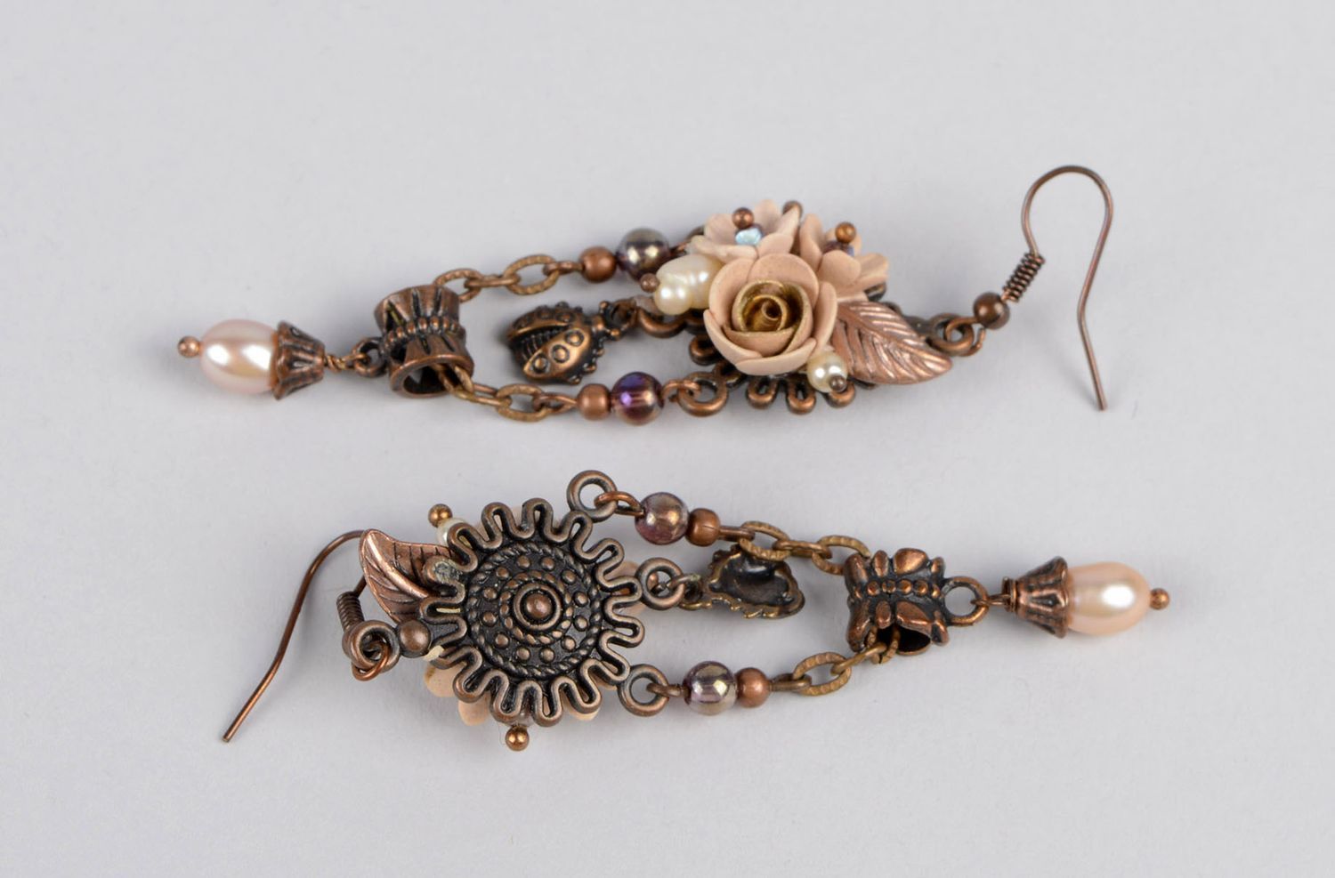Damen Ohrhänger handmade Ohrringe Blumen Juwelier Modeschmuck in Beige schön foto 4