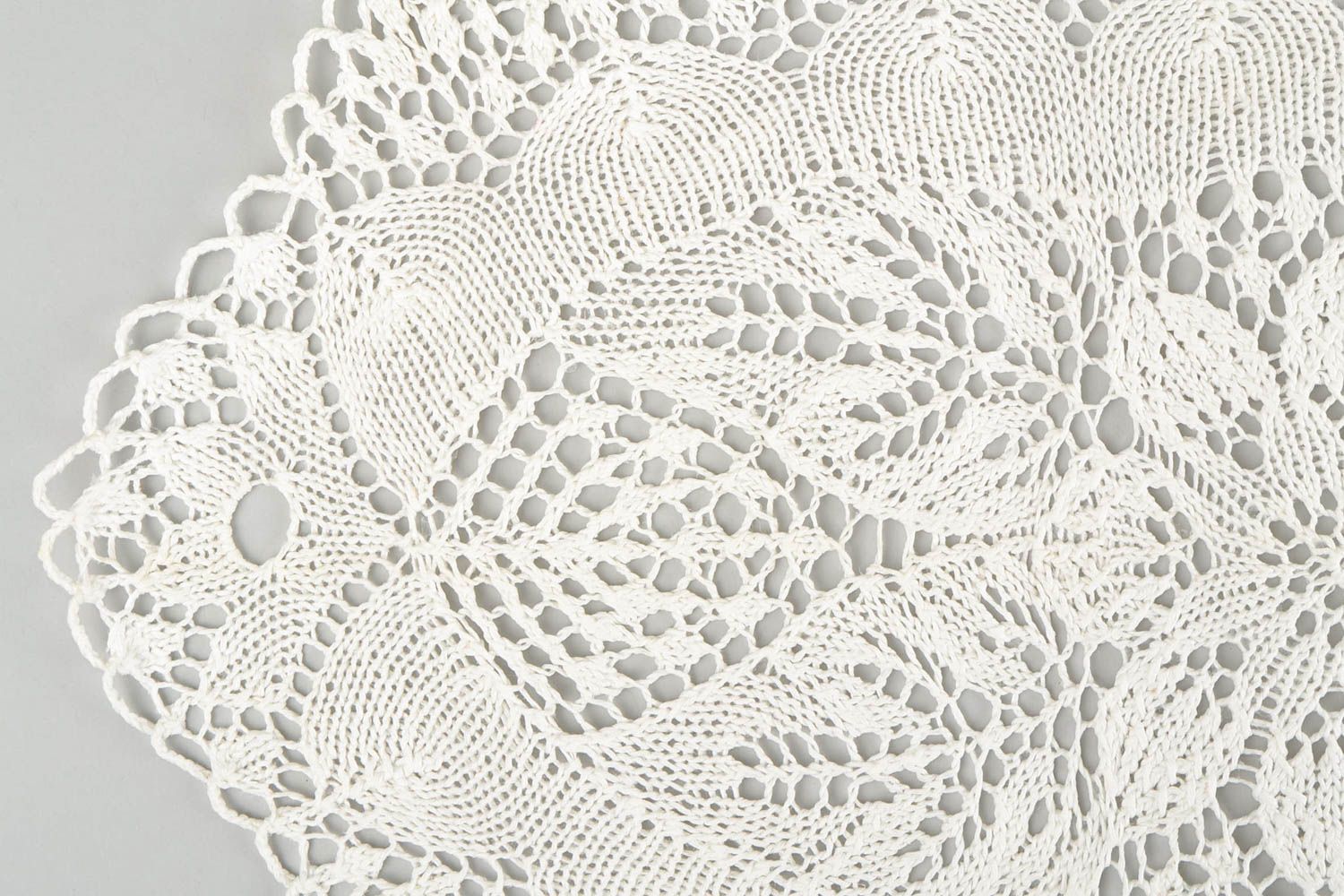 Napperon tricot fait main Textile de table blanc ajouré Décoration maison photo 4