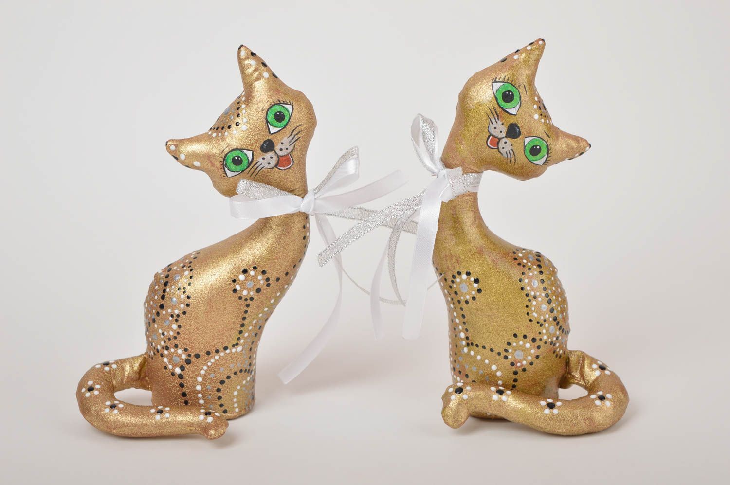 Peluches chats Jouets faits main dorés en coton 2 pièces Décoration maison photo 2
