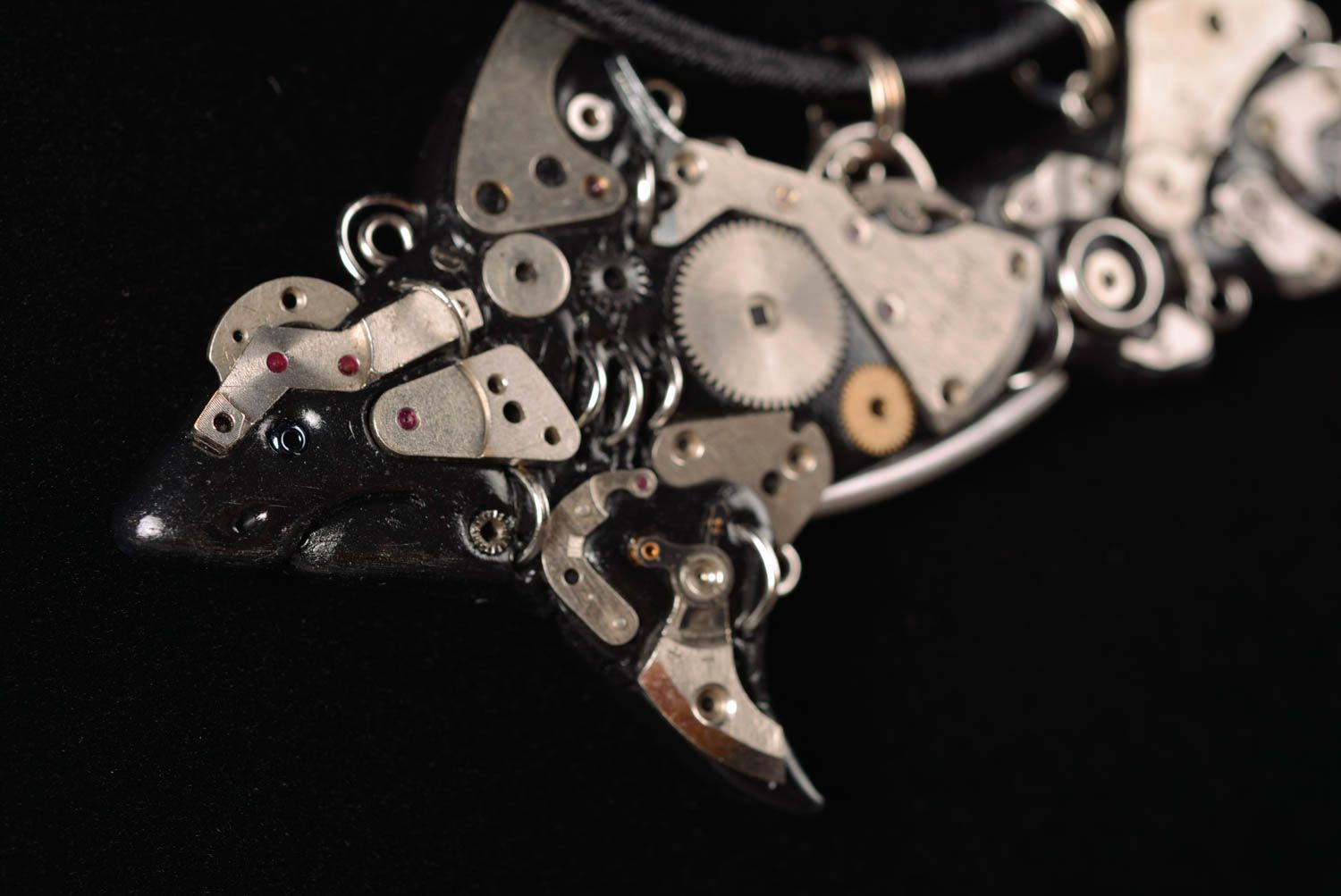 Pendentif en métal Bijoux fait main de style steampunk Accessoire femme design photo 3