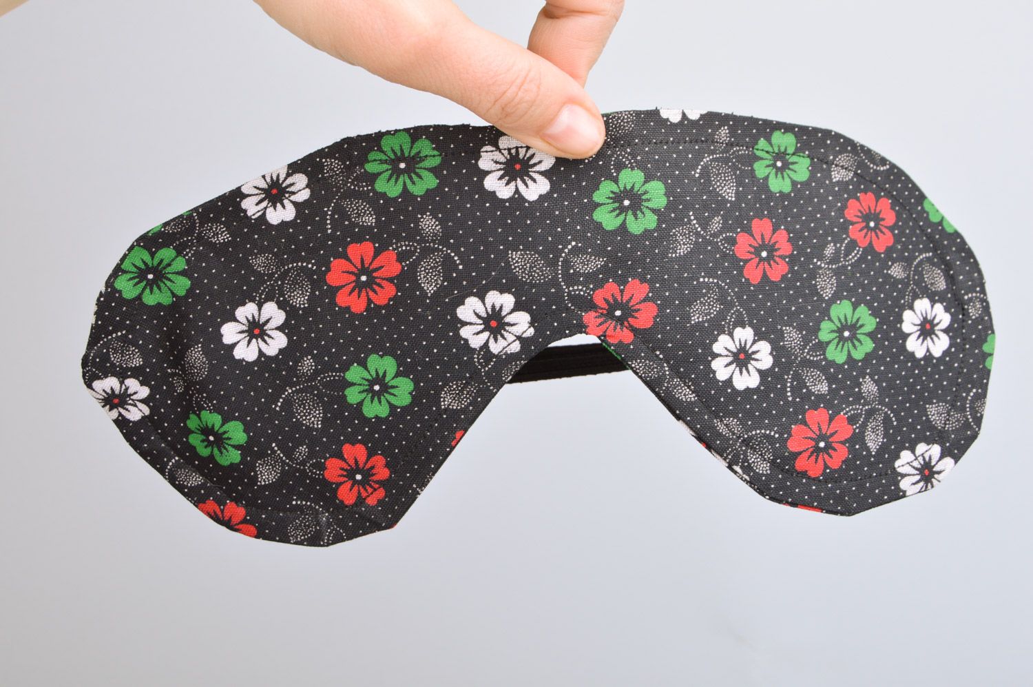 Handmade black sleep mask sewn of cotton fabric with floral pattern for men  photo 3