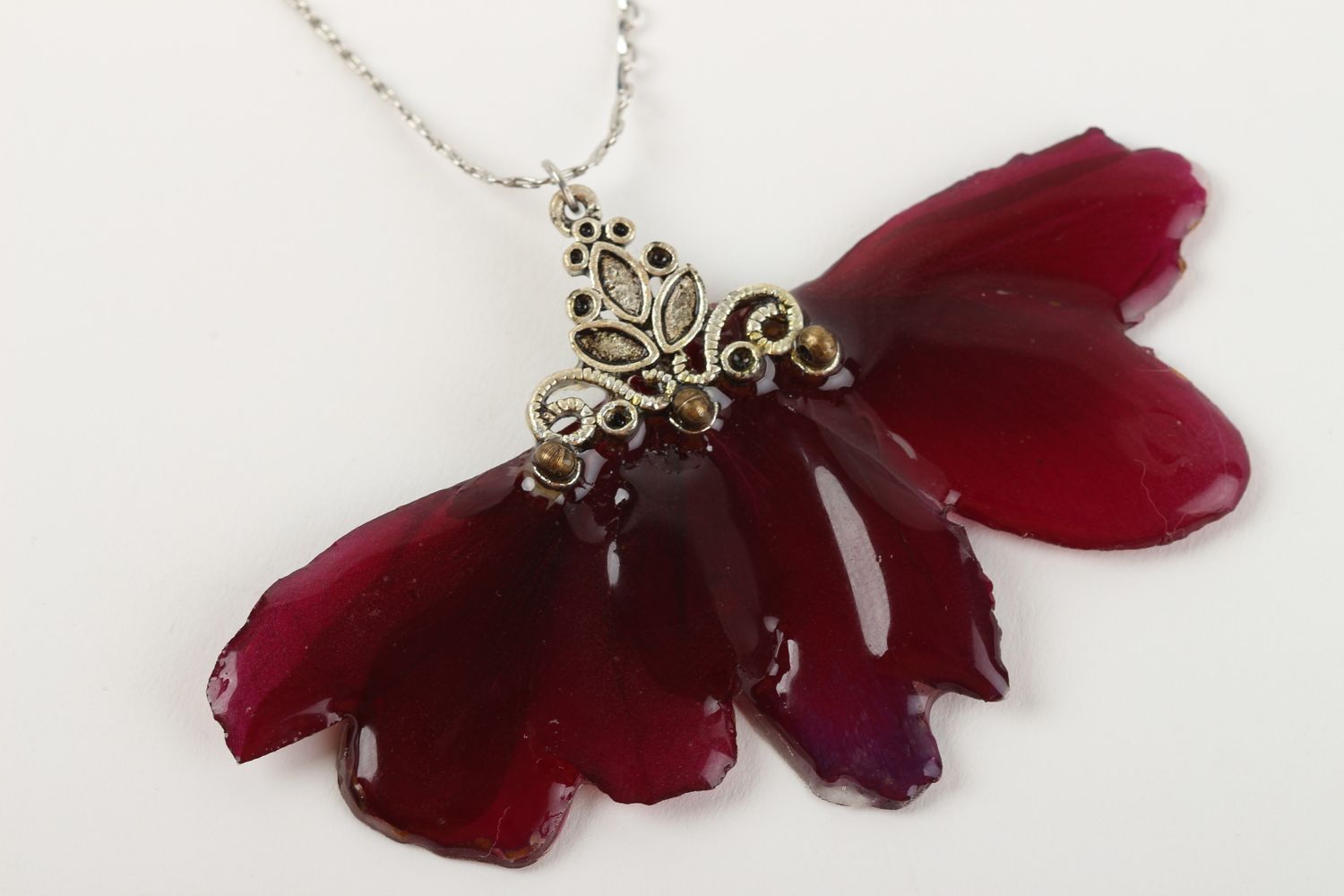 Handmade botanical jewelry set epoxy pendant epoxy earrings with real flowers photo 3