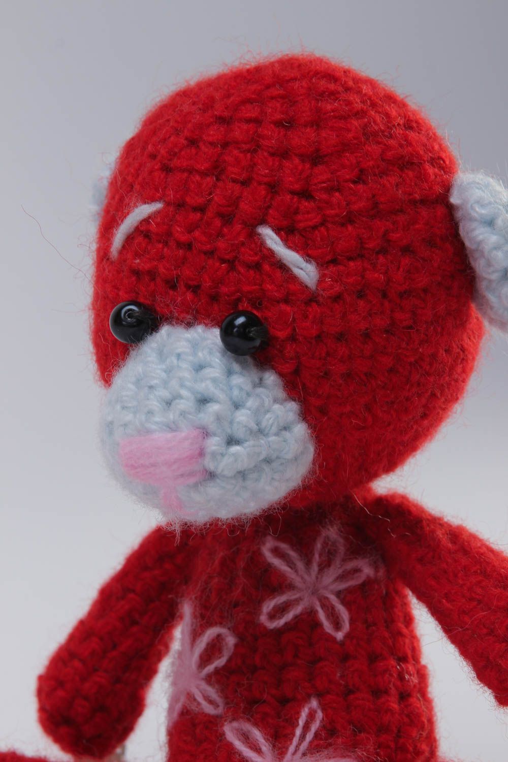 Jouet ours rouge fait main Peluche tricotée au crochet mi-laine Cadeau enfant photo 3