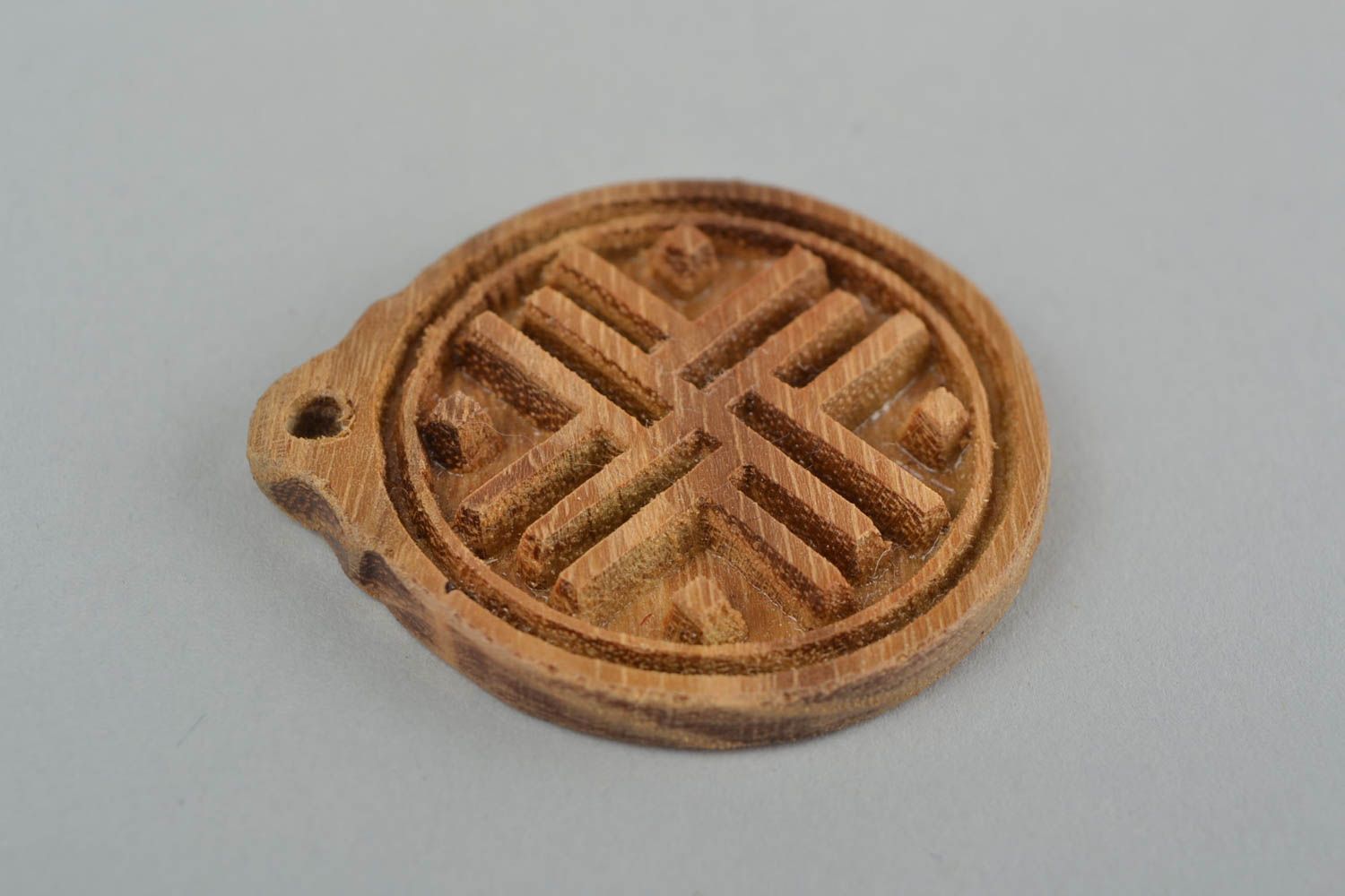 Wooden handmade amulet pendant made of acacia wood with Slavonic symbol Traveler photo 4