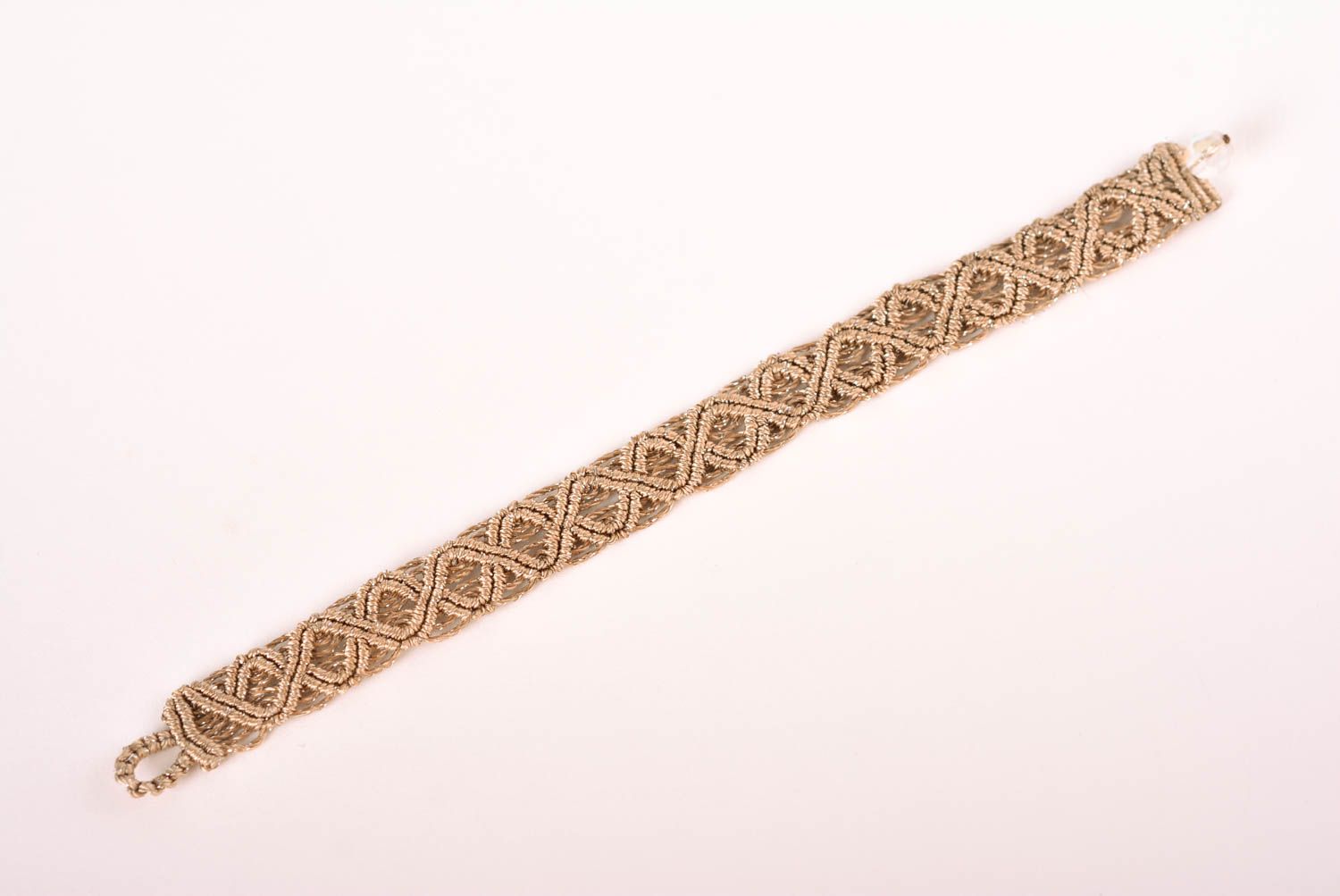 Модный браслет украшение ручной работы браслет из ниток бежевый макраме фото 5