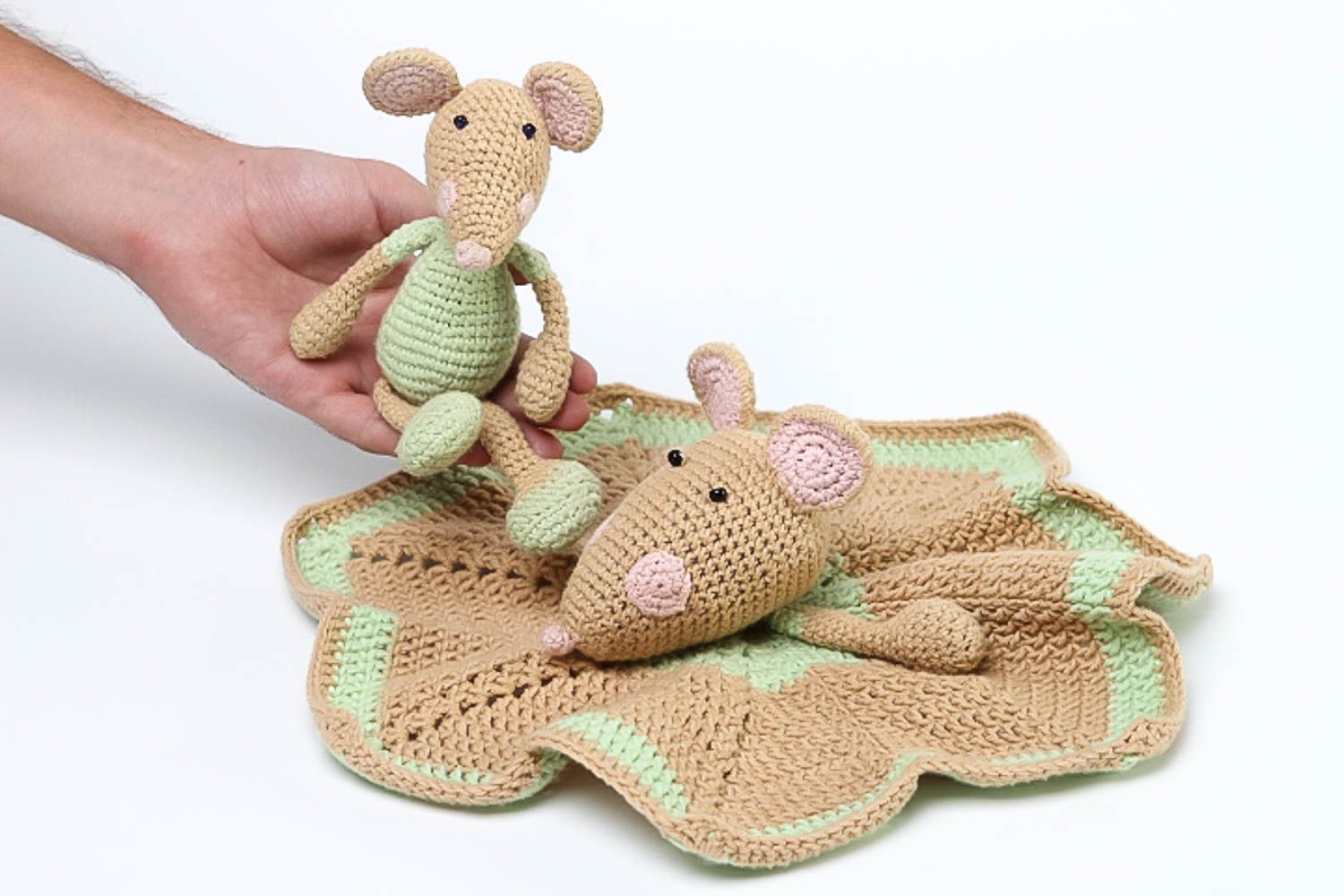 Juguetes artesanales tejidos a ganchillo peluches para niños regalo original  foto 5