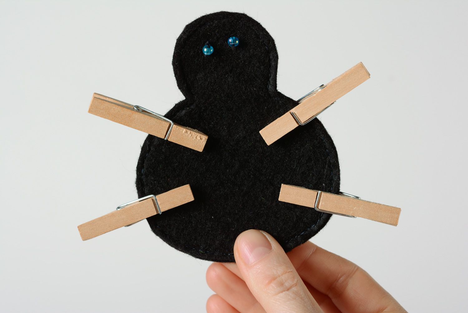 Handmade educational toy sewn of felt with wooden clothes pins Spider for kids photo 2