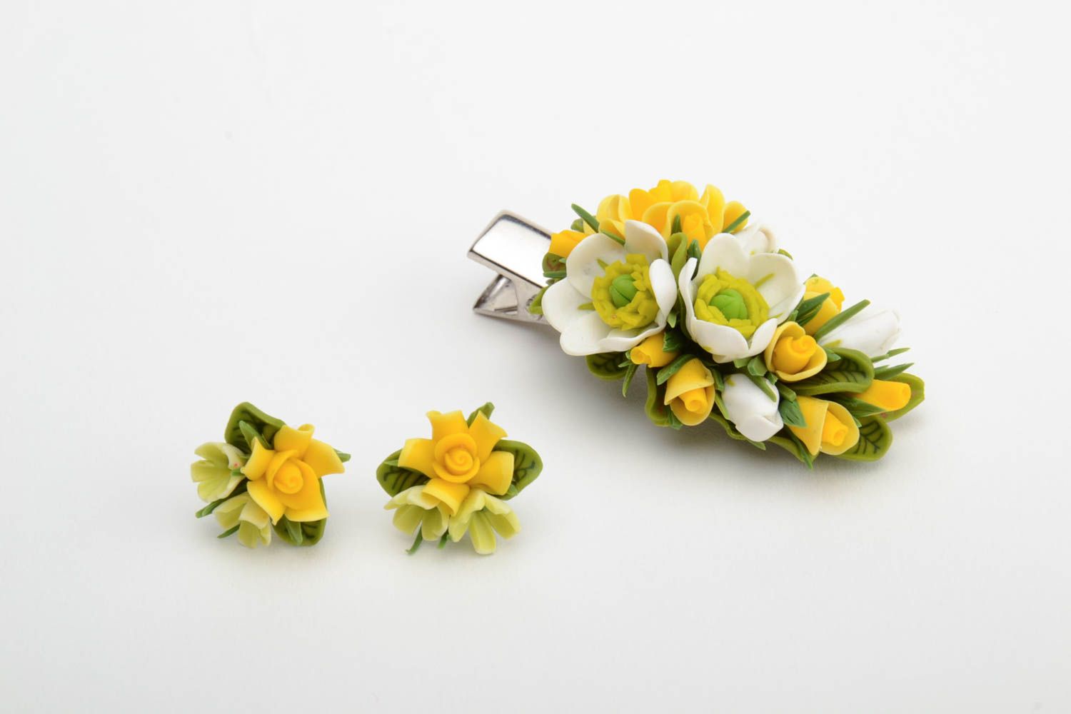 Handmade polymer clay yellow floral hair clip and stud earrings set of 2 items photo 4