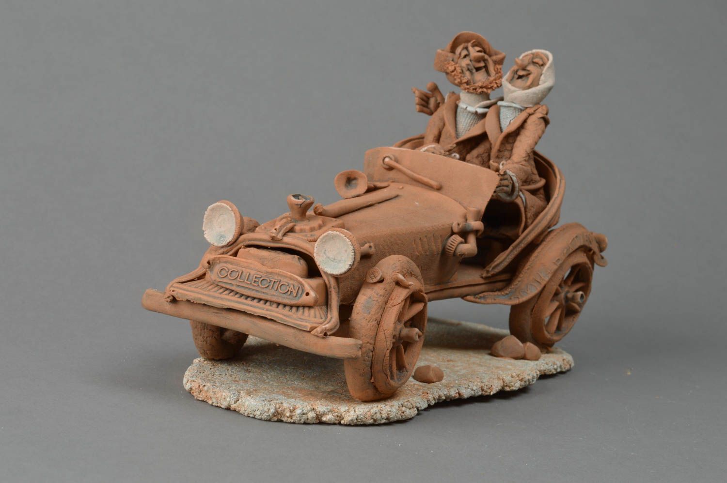 Handmade decorative unusual clay figurine Couple in Retro Car funny statuette photo 2