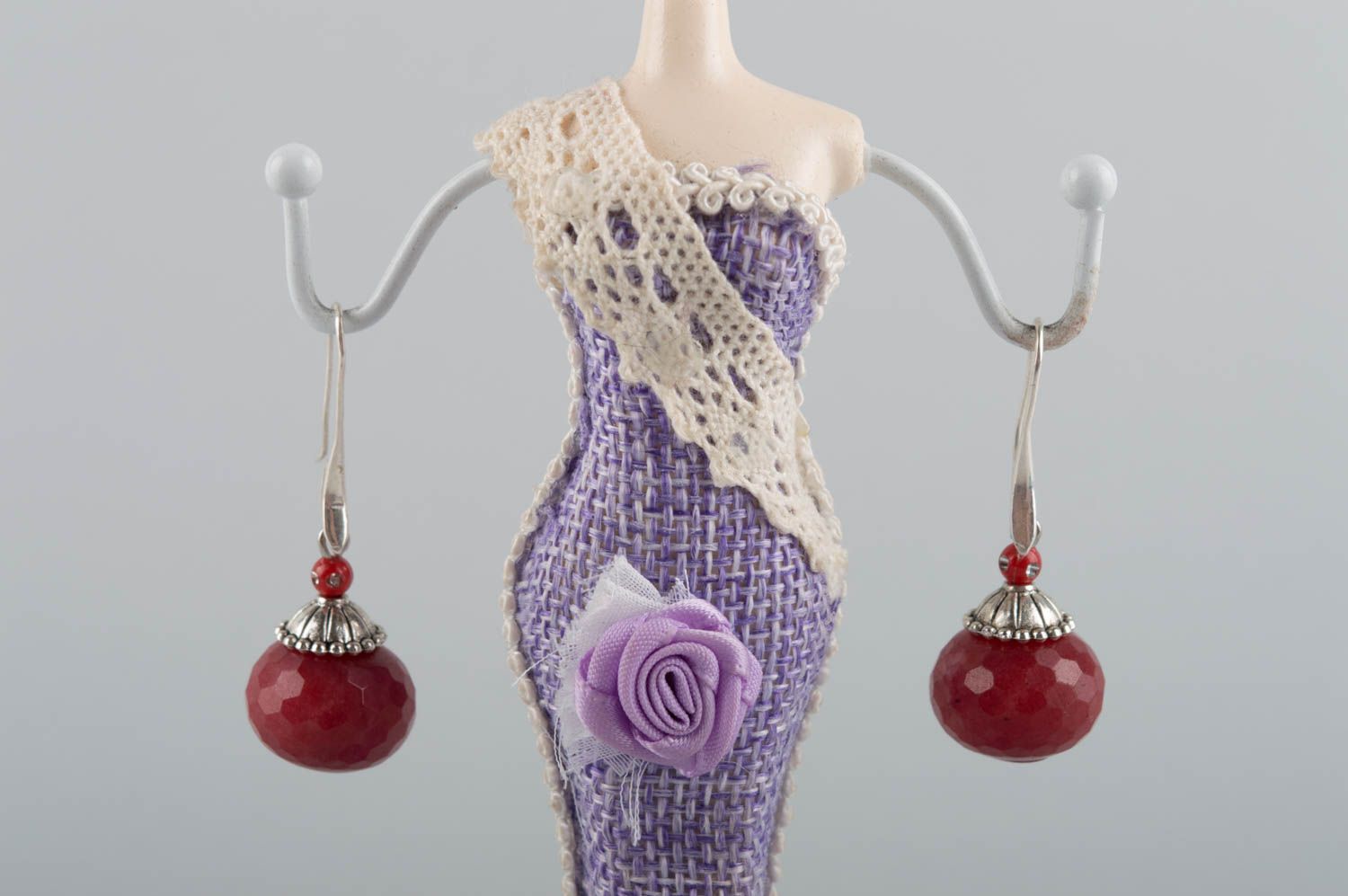 Beautiful elegant designer red handmade earrings made of nephrite and brass photo 1