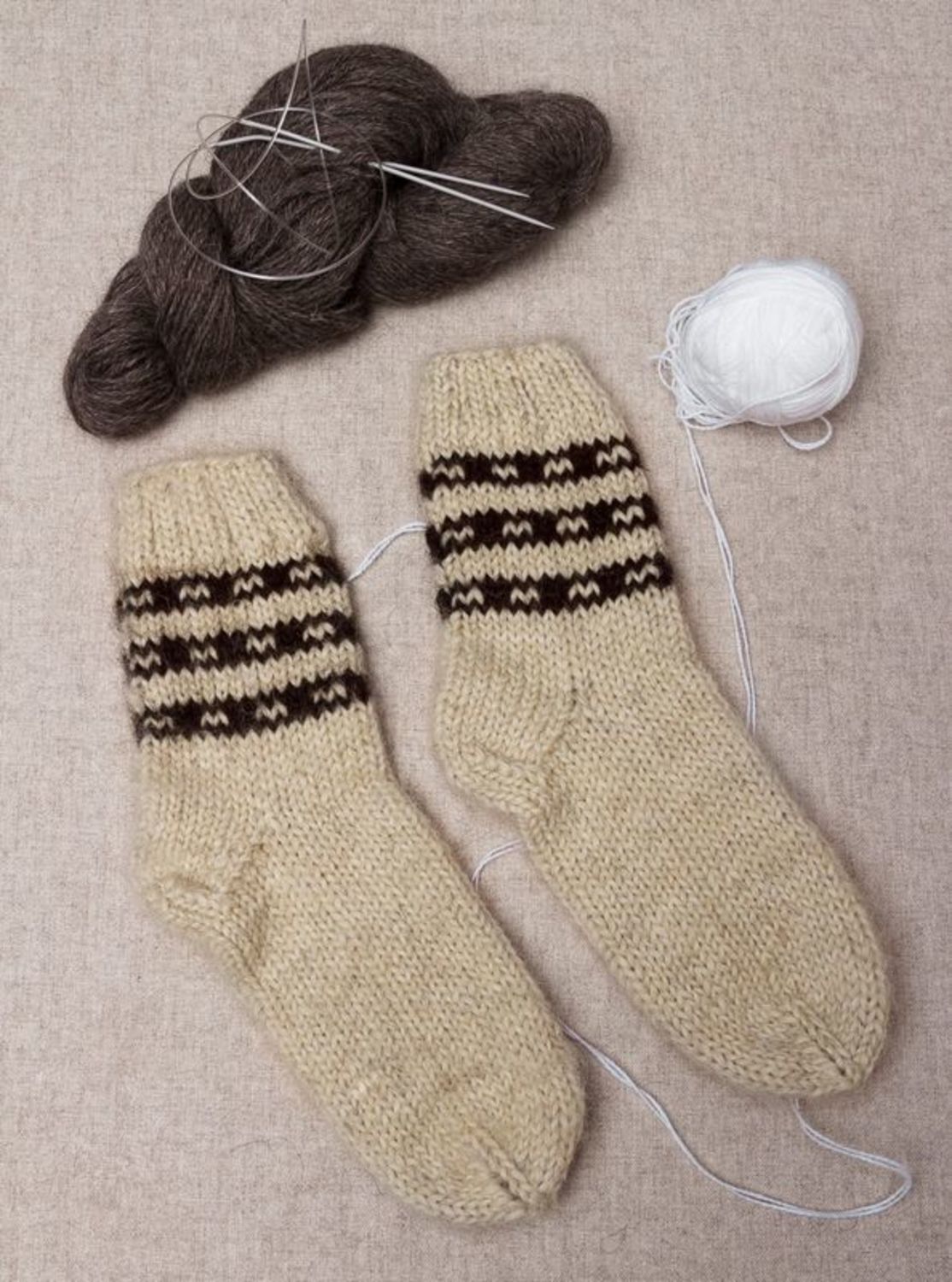 Knitted woolen socks for men photo 1