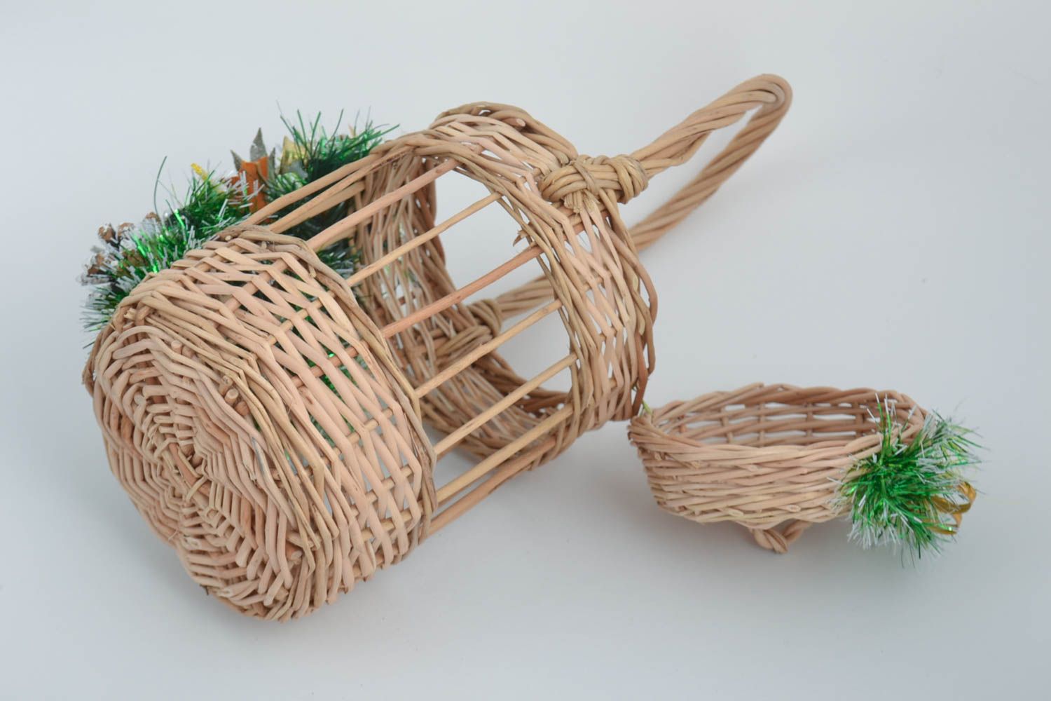 Handmade verzierter geflochtener Korb Fest Deko Korb mit Deckel aus Weide foto 4