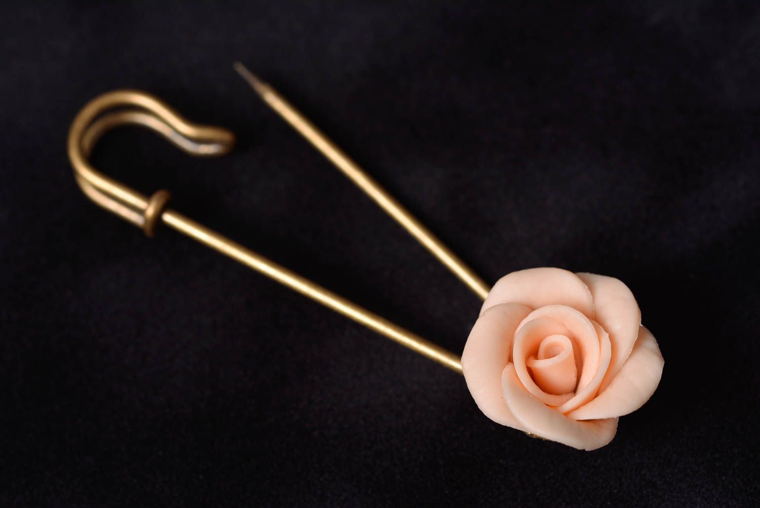 Broche en pâte polymère faite main en forme d'épingle avec fleur rose pour femme photo 4