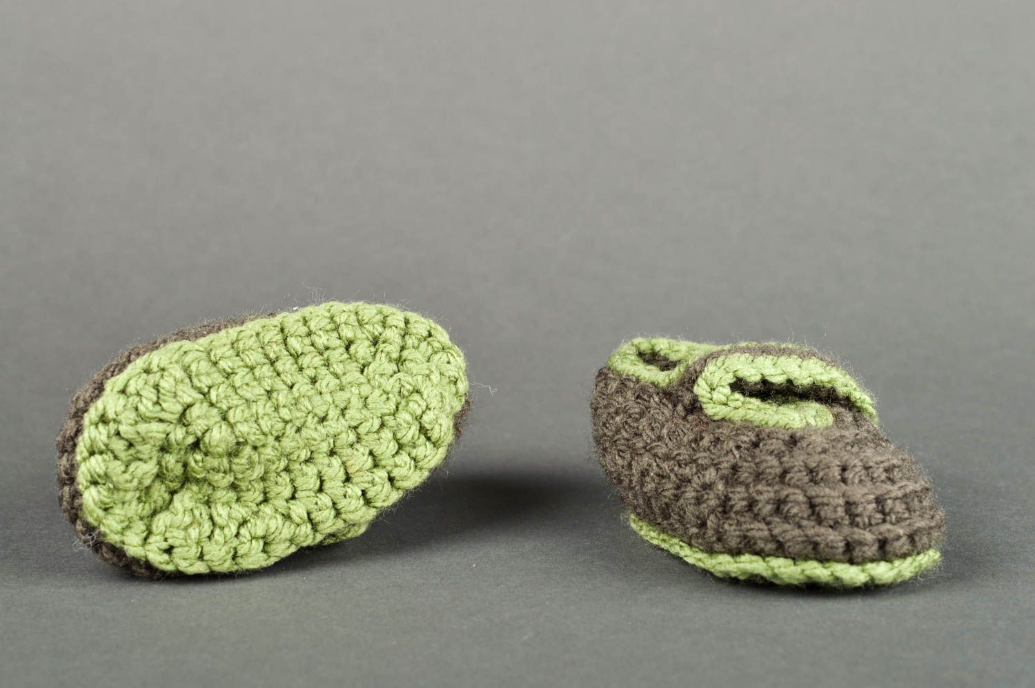 Zapatillas de bebé hechos a mano patucos tejidos regalo original grises foto 2