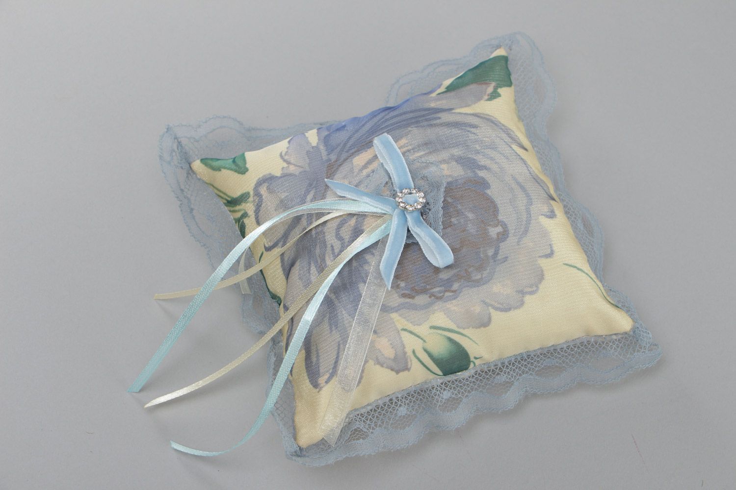 Handmade wedding ring pillow with lace and flower print photo 2