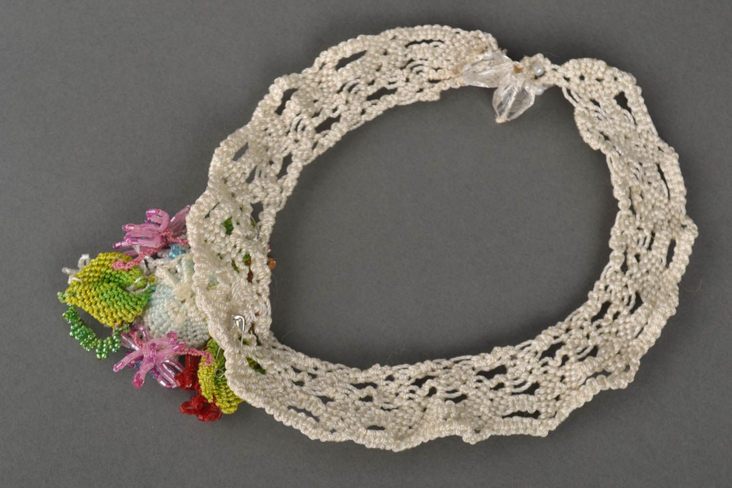 Collier macramé Broche fleurs fait main fils perles de rocaille Cadeau femme photo 4